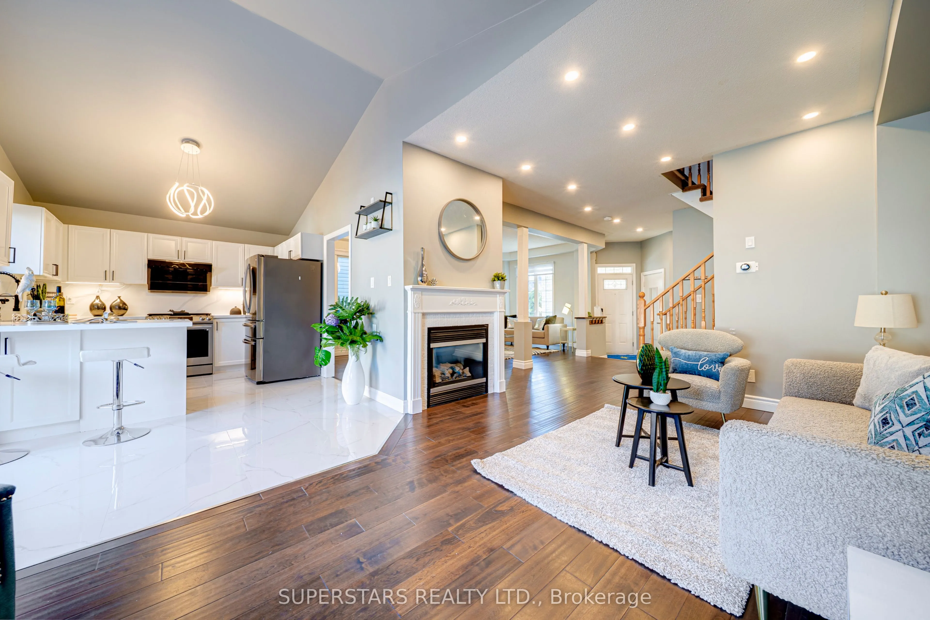 32 Divine Drive