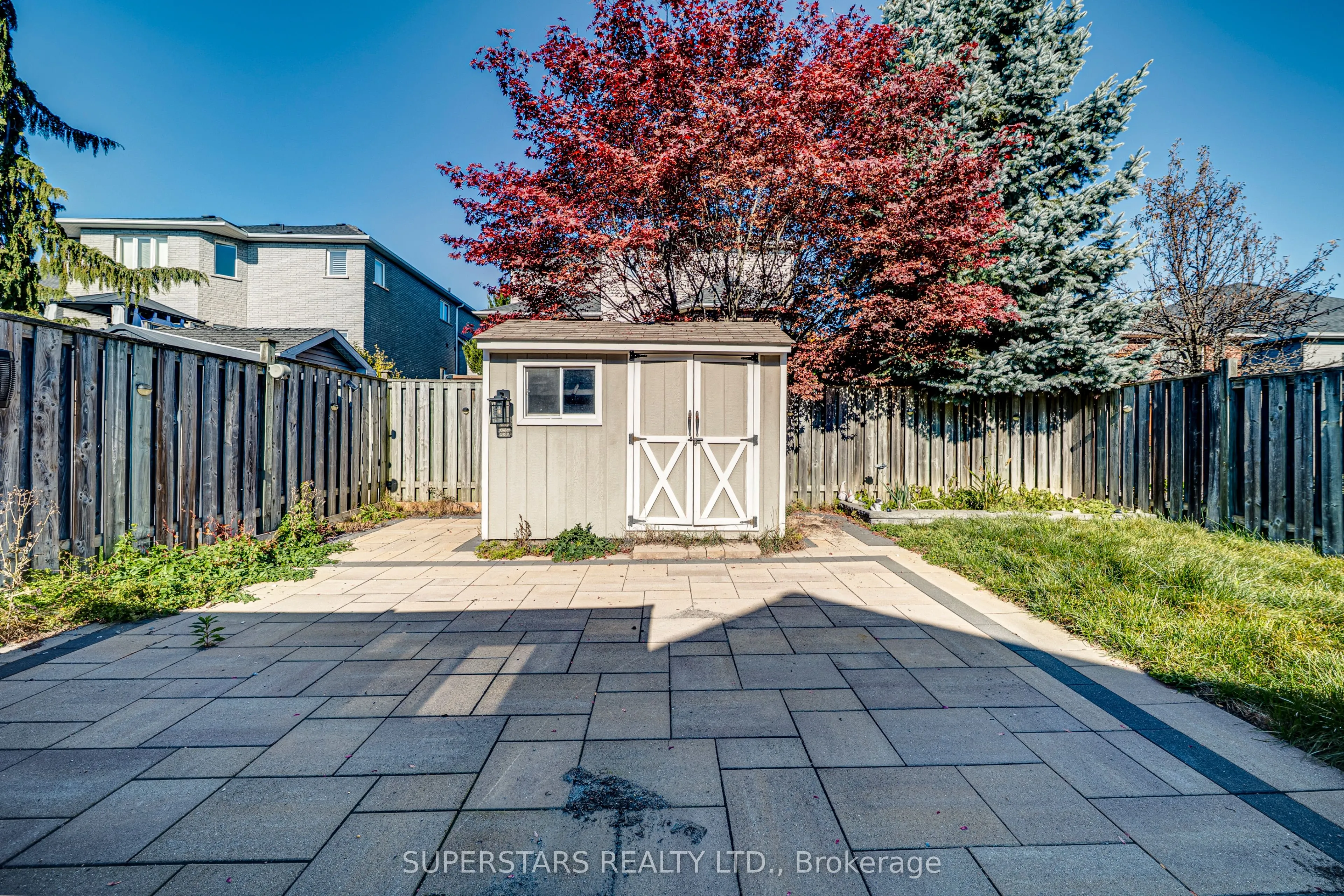 32 Divine Drive