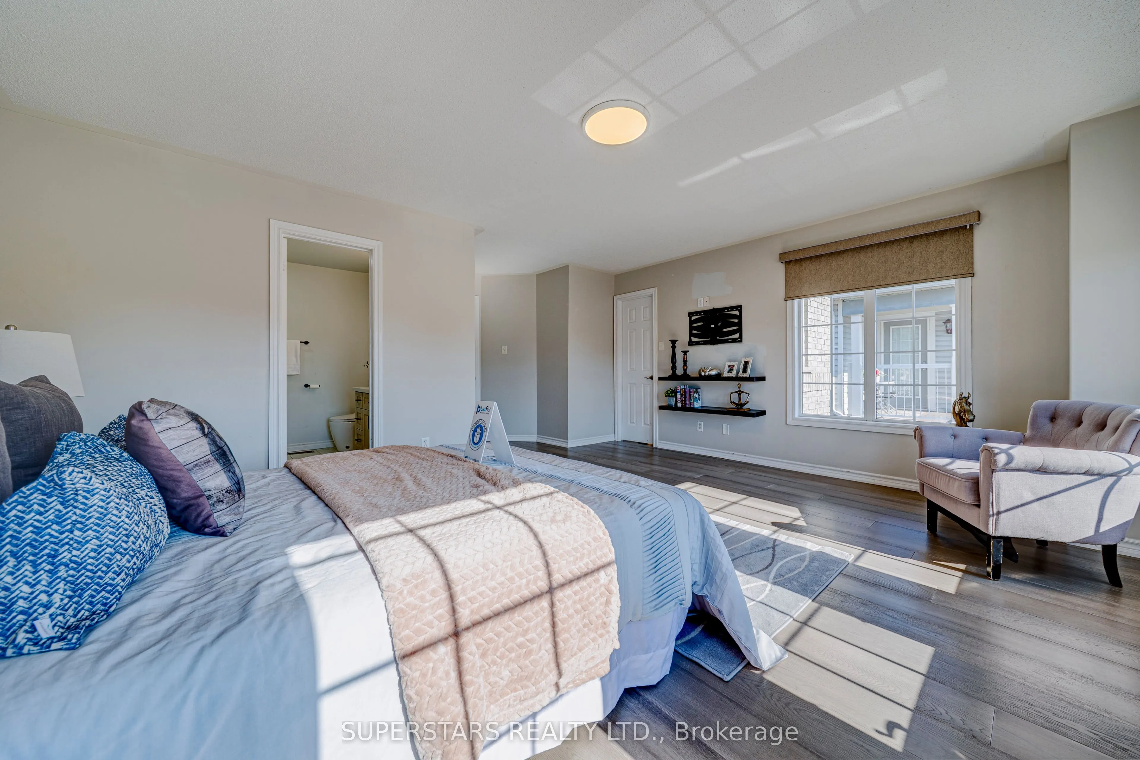 32 Divine Drive