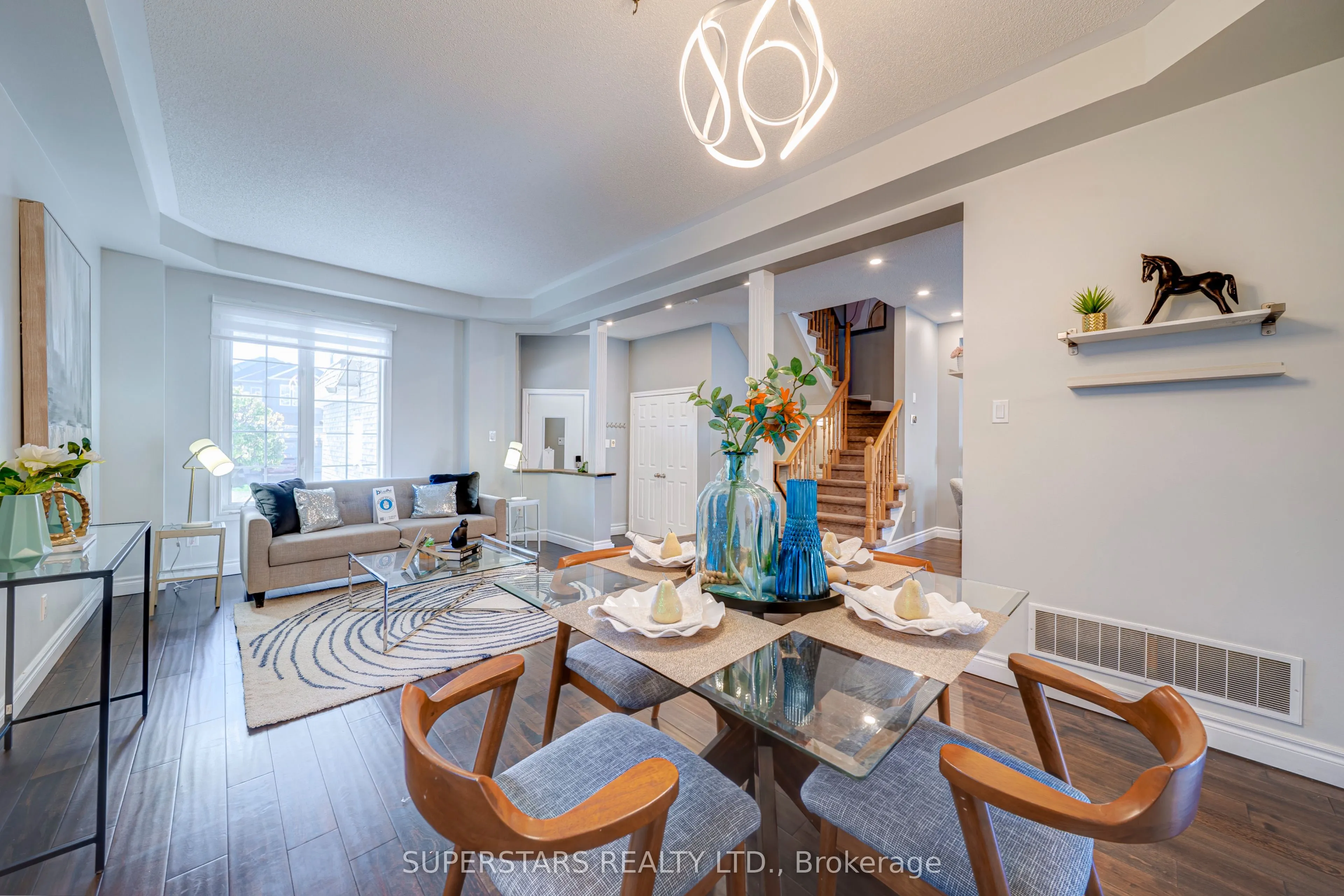 32 Divine Drive