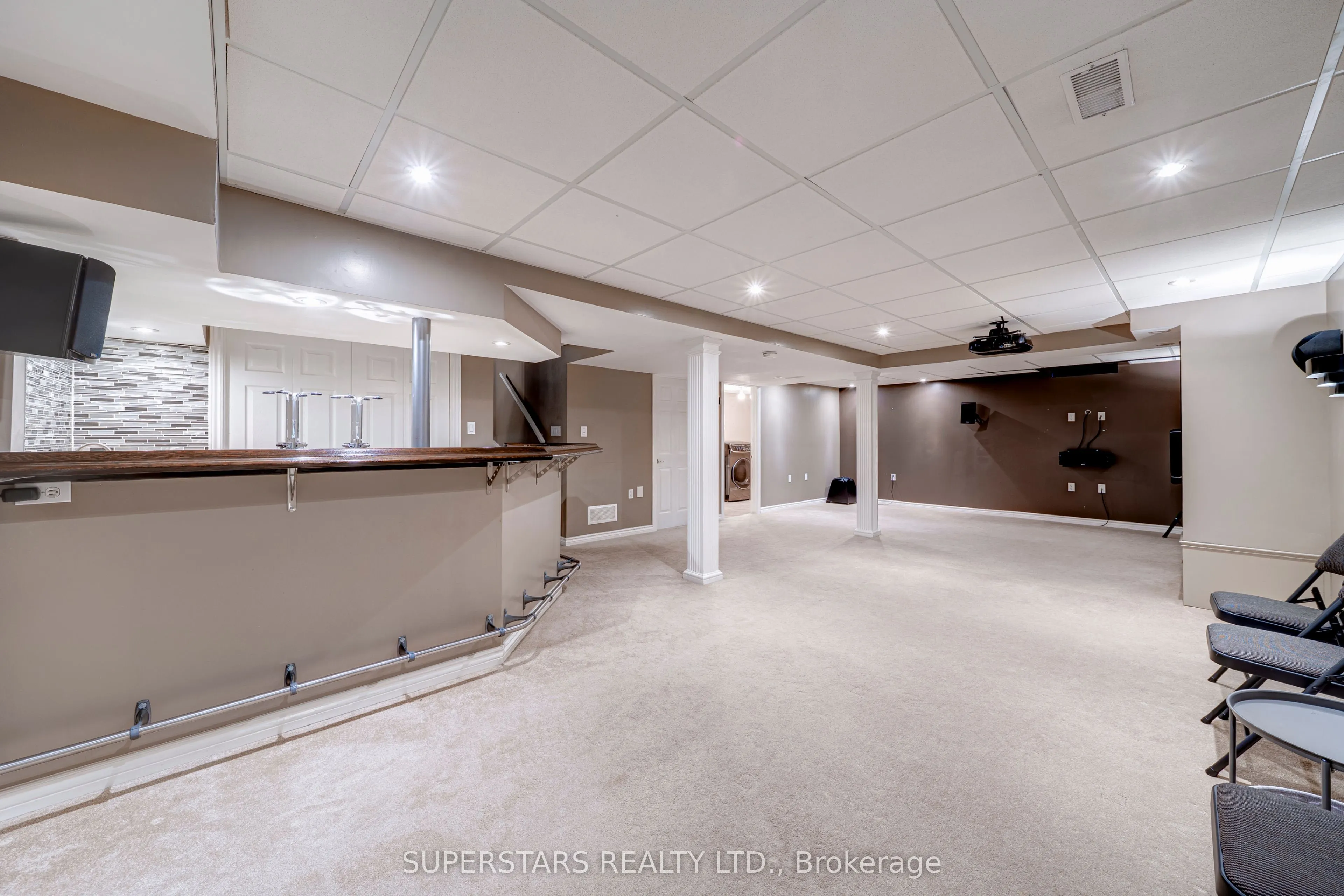 32 Divine Drive