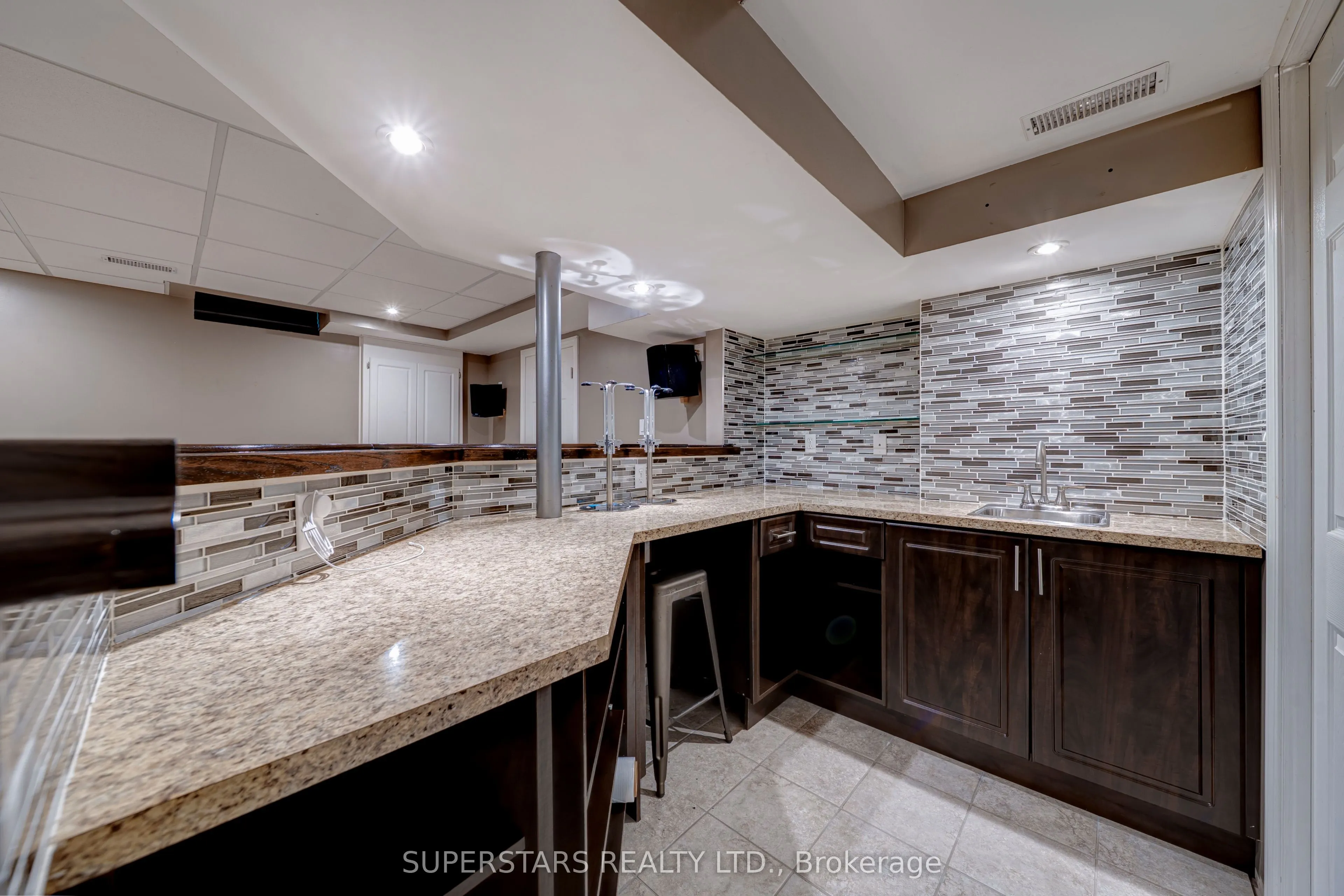 32 Divine Drive