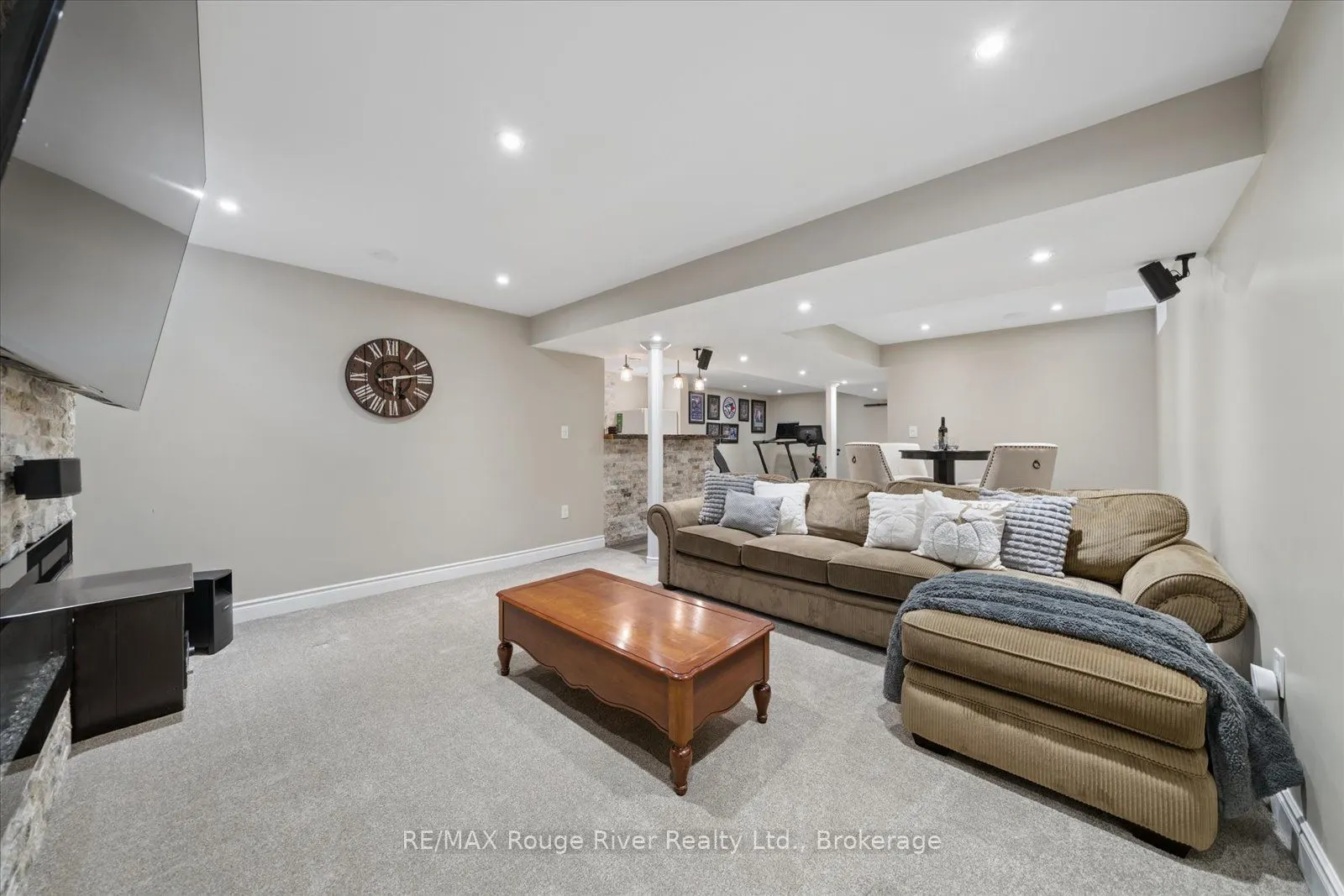 36 Shrewsbury Drive