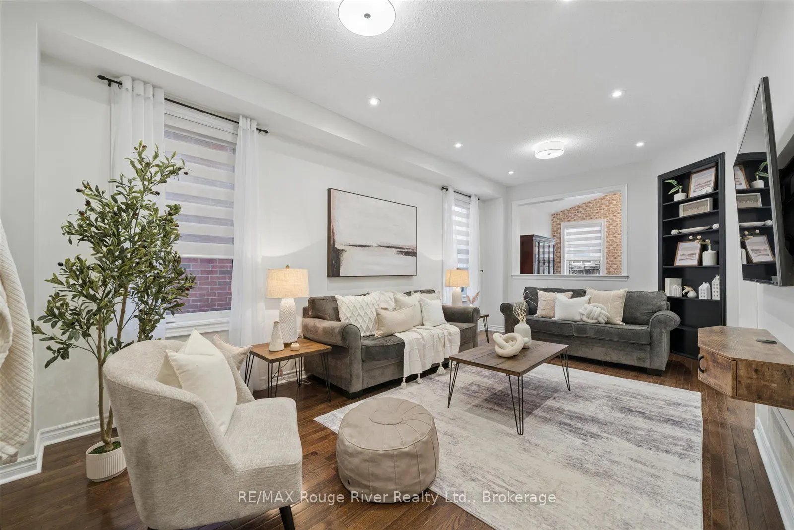 36 Shrewsbury Drive