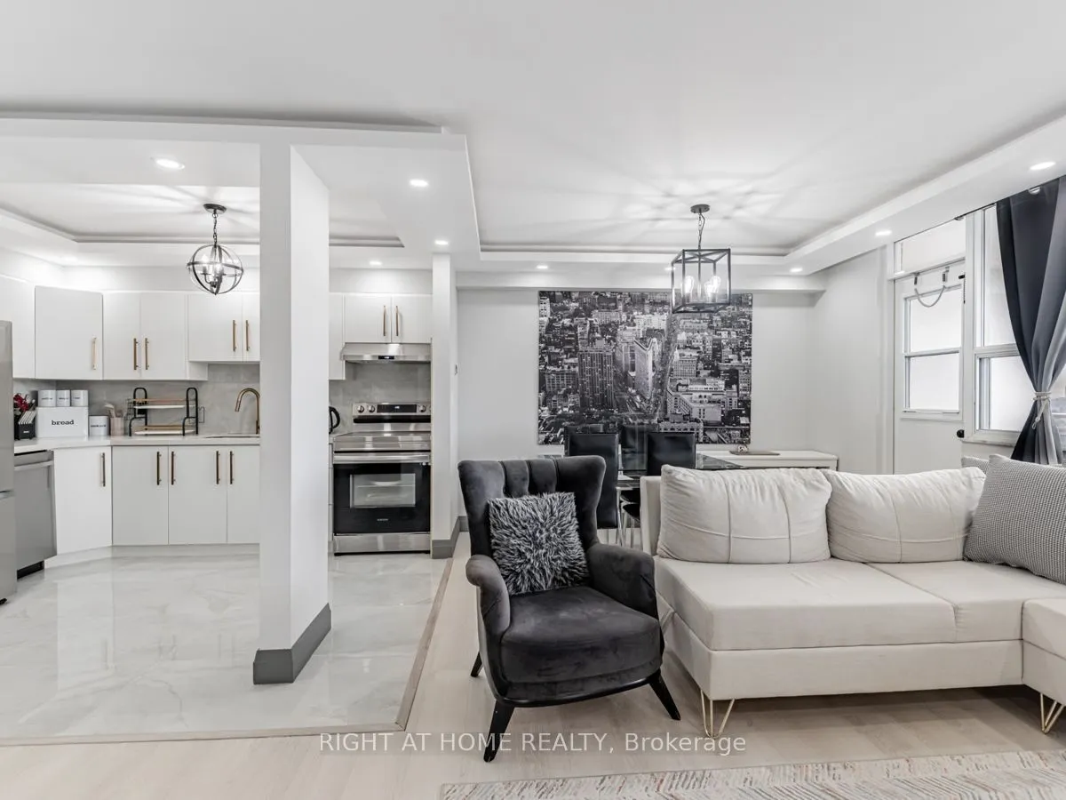 2550 Pharmacy Avenue #1206