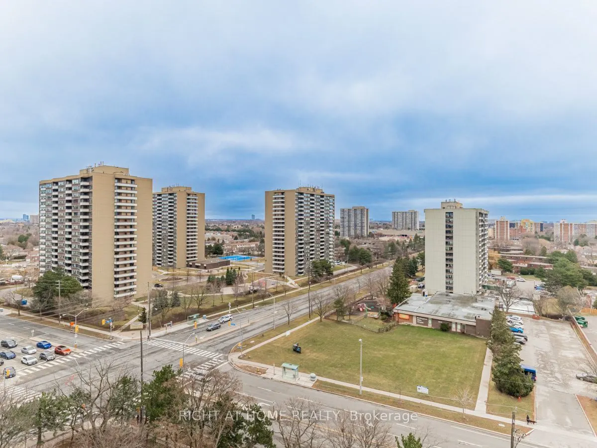 2550 Pharmacy Avenue #1206