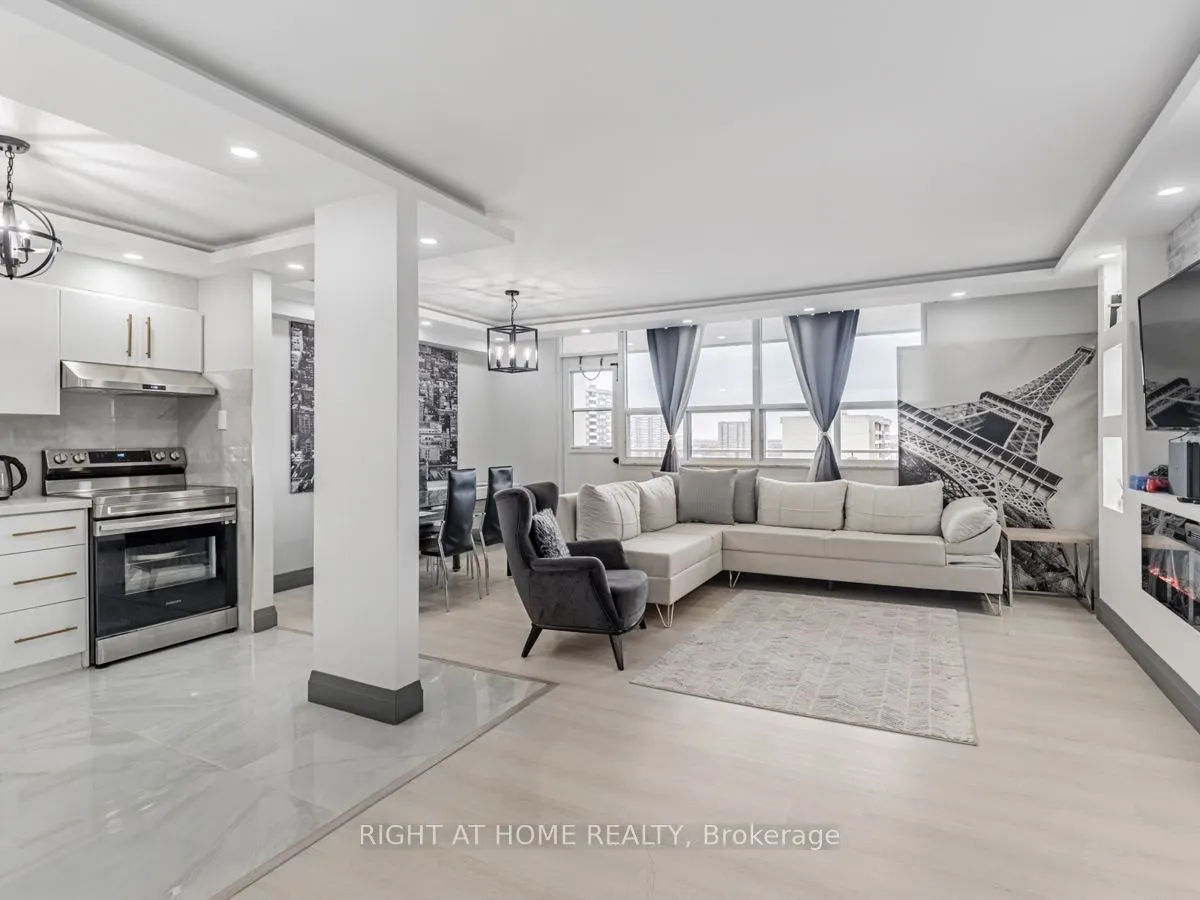 2550 Pharmacy Avenue #1206