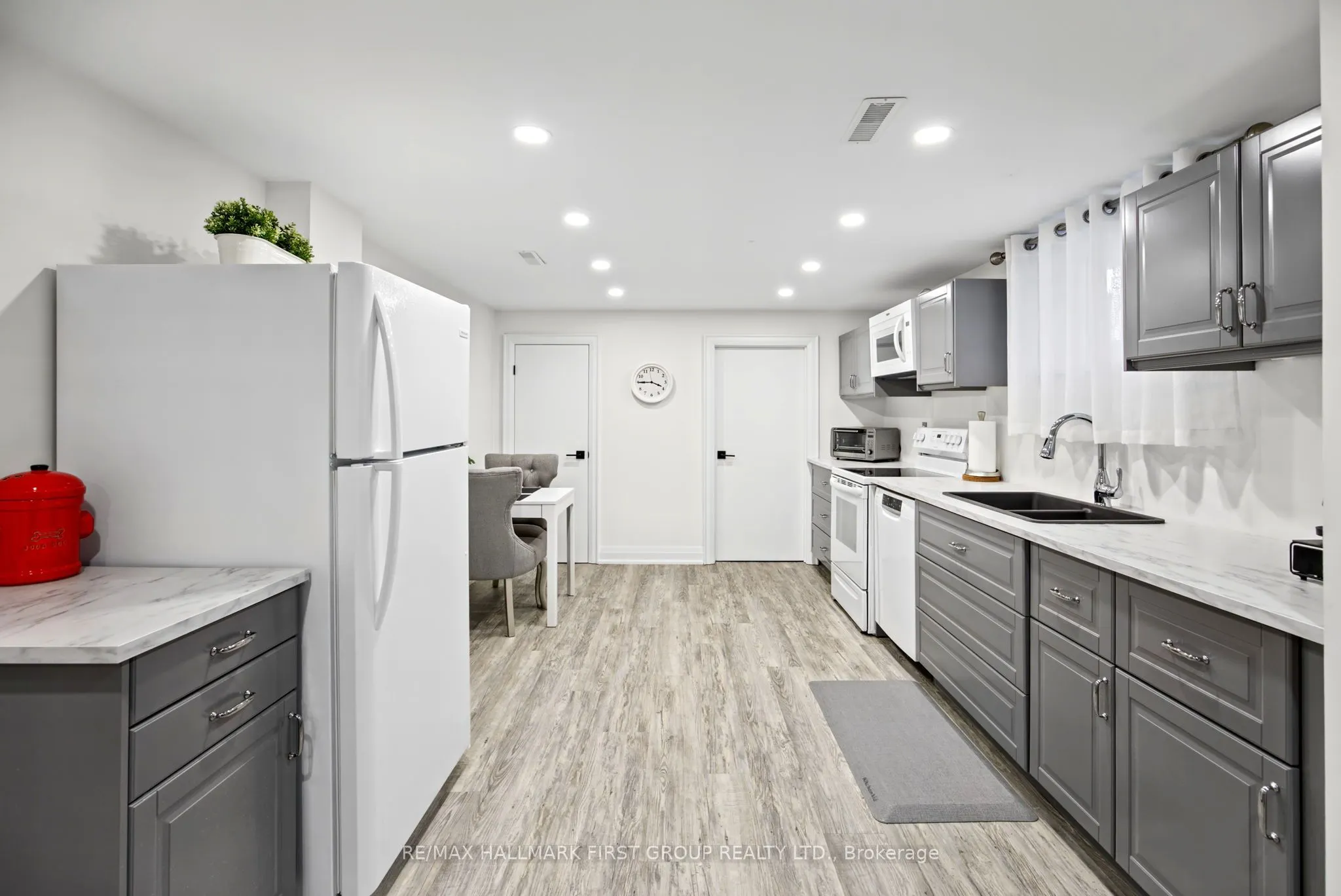 1224 Pharmacy Avenue