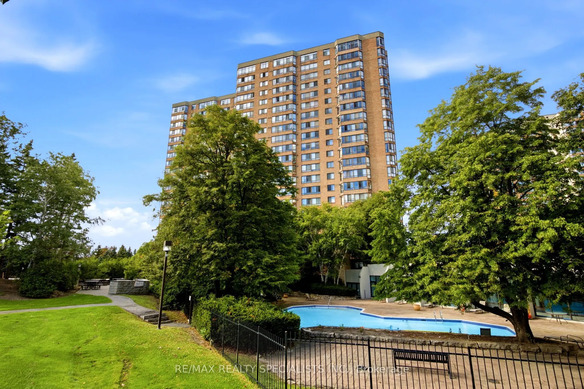 55 Bamburgh Circle #113