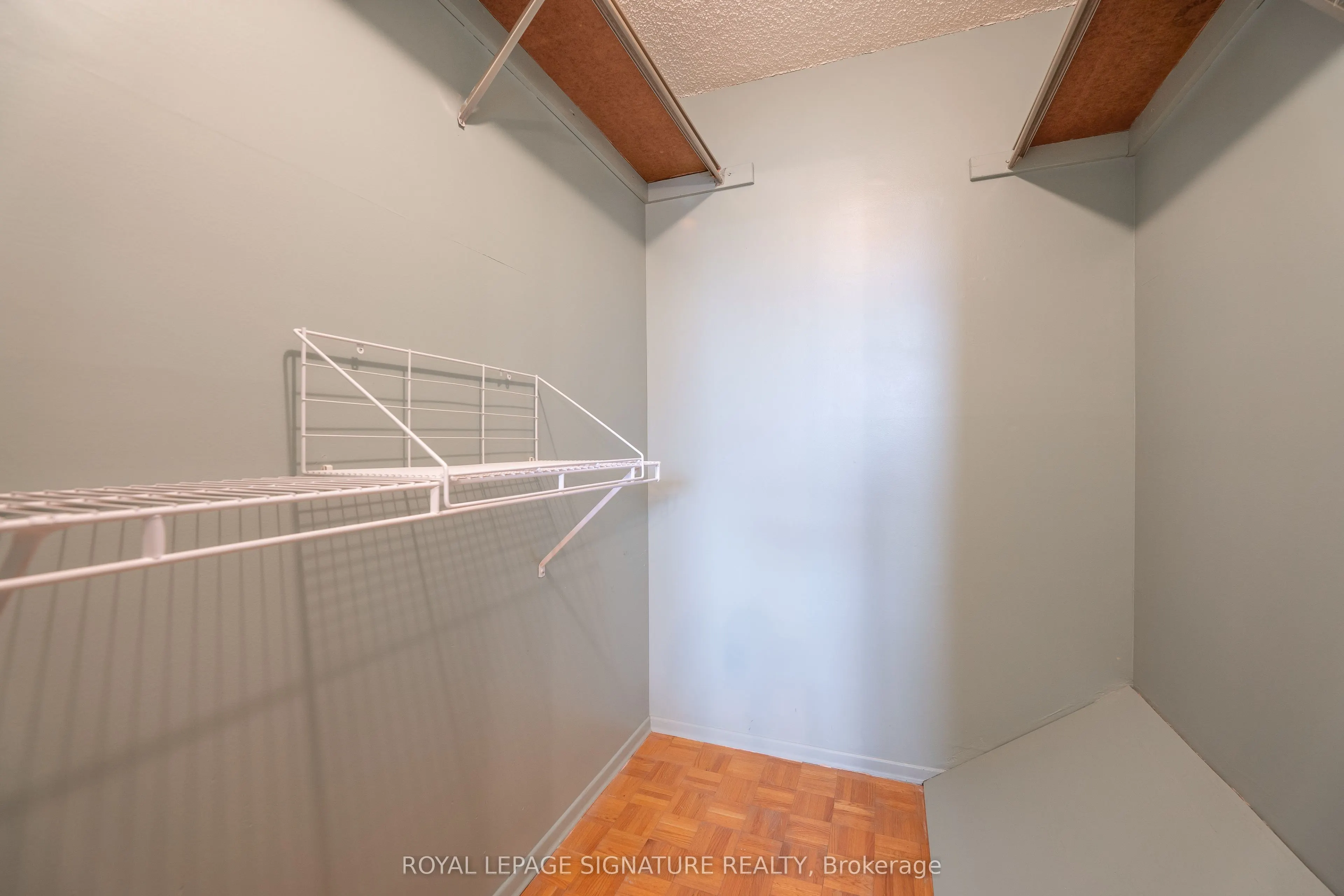 1071 Woodbine Avenue #211