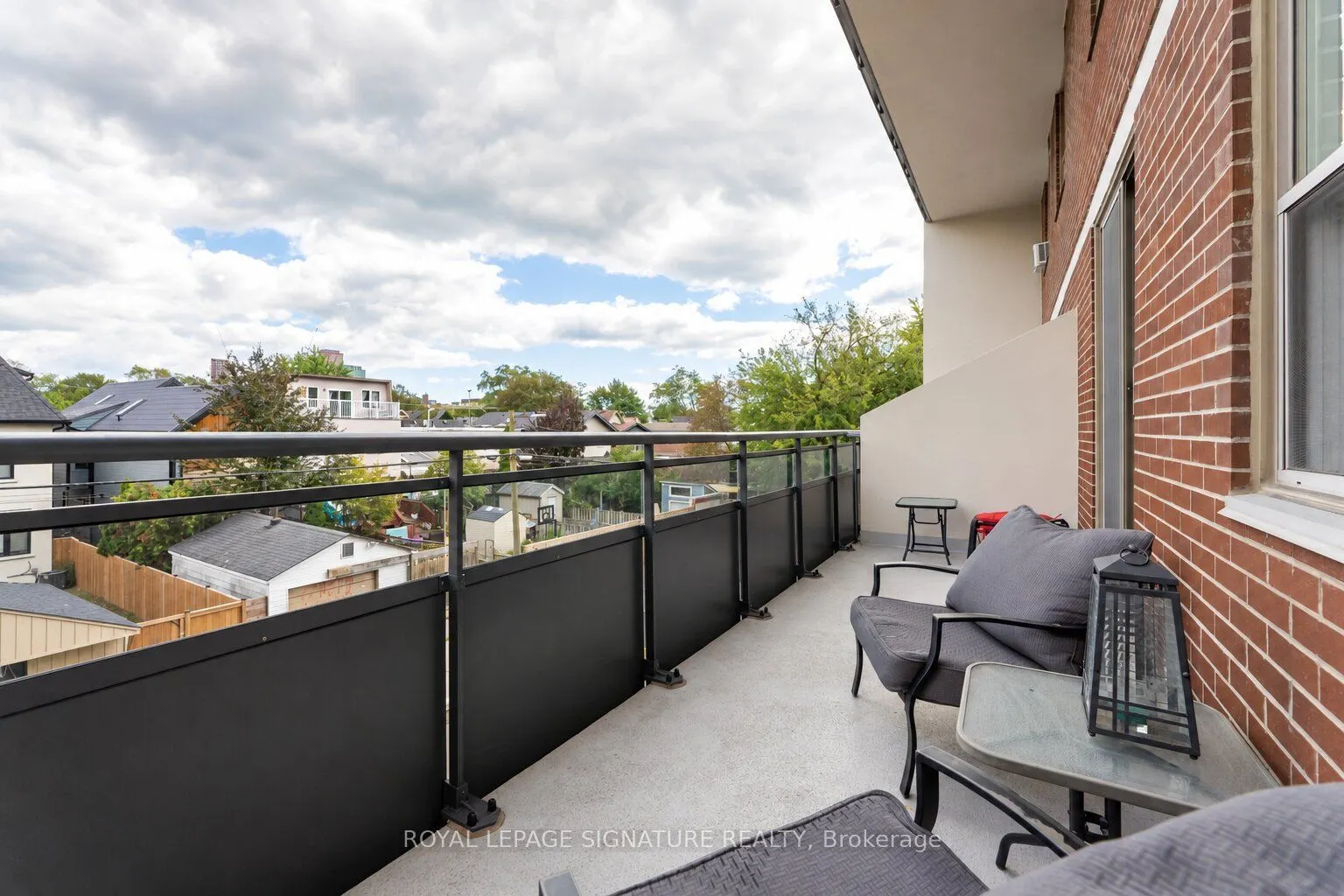 1071 Woodbine Avenue #211