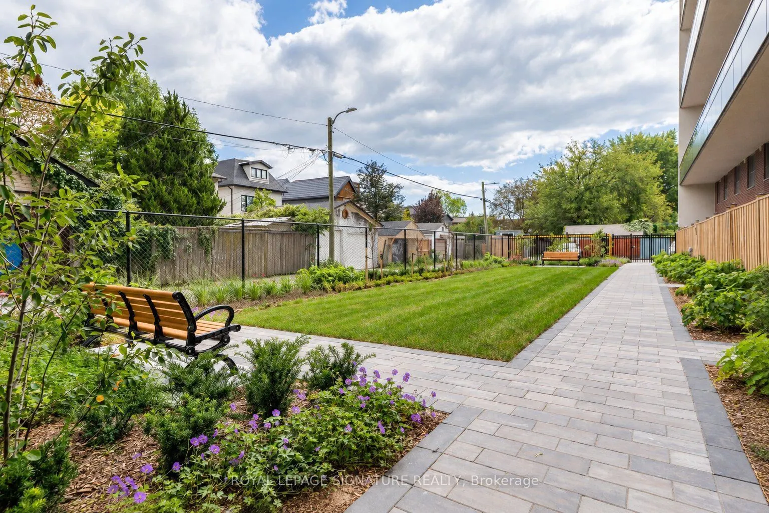 1071 Woodbine Avenue #211