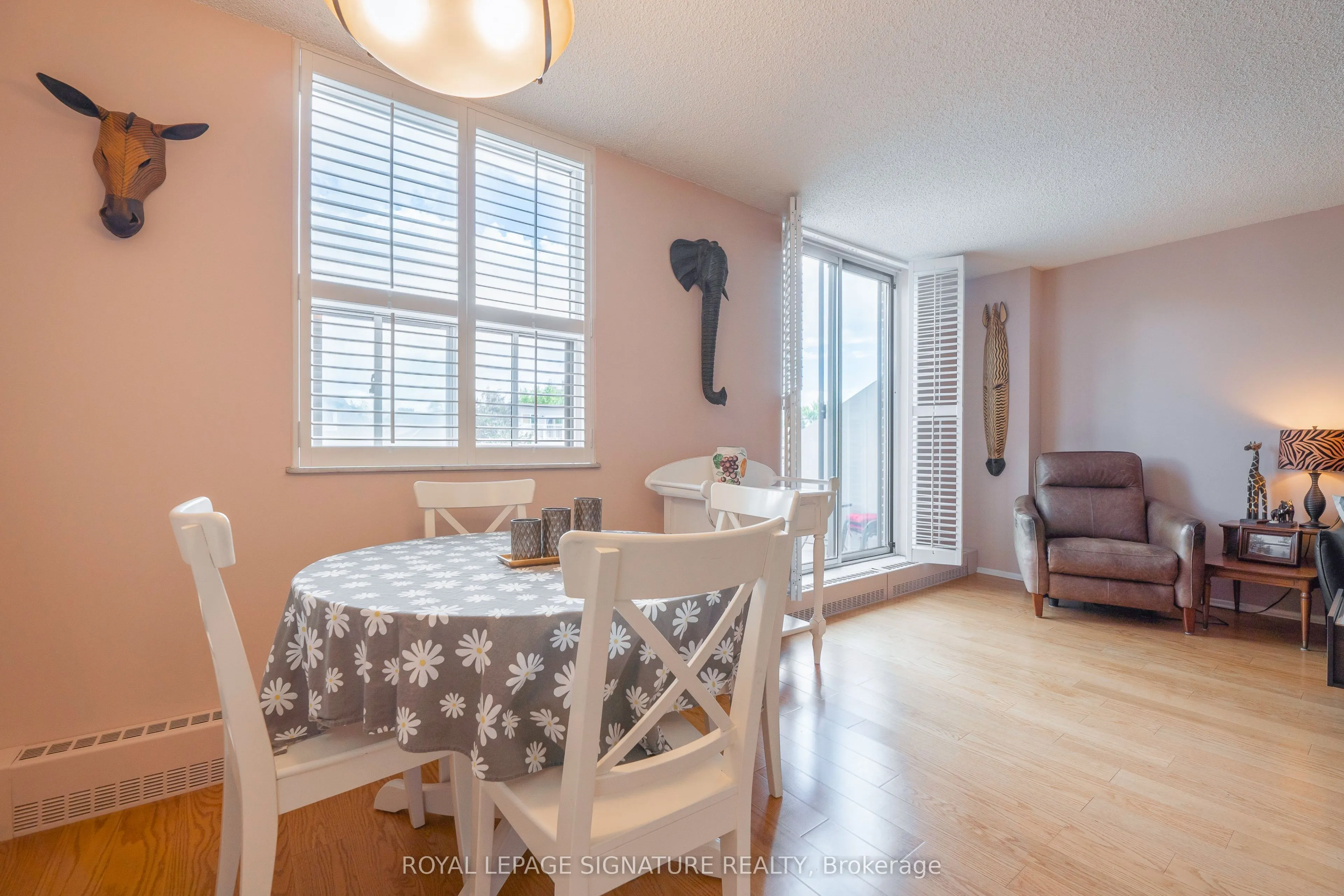 1071 Woodbine Avenue #211