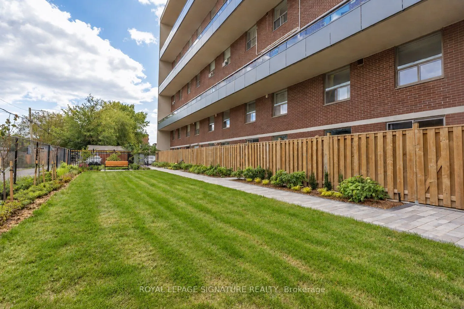 1071 Woodbine Avenue #211