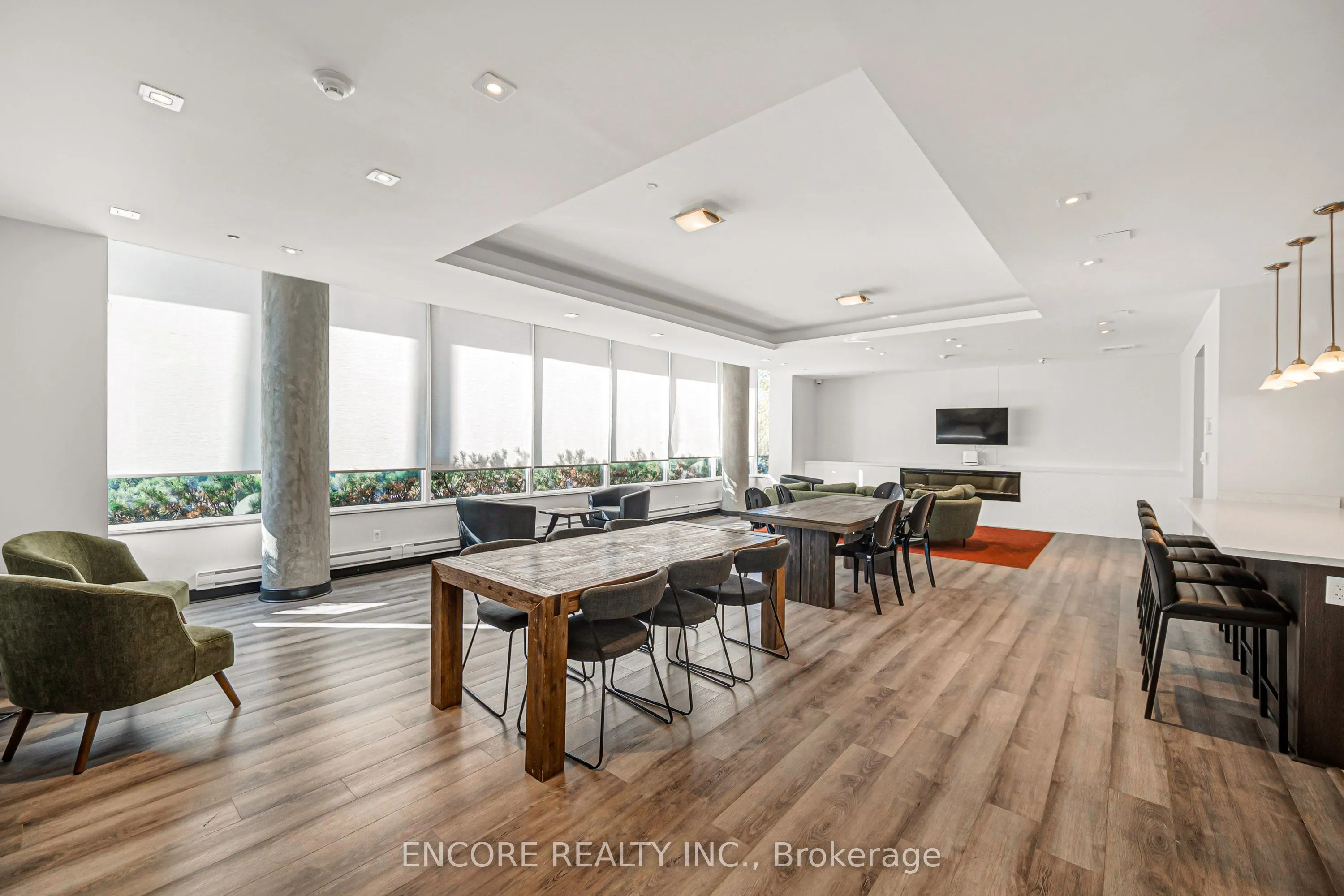 3560 St Clair Avenue E #215