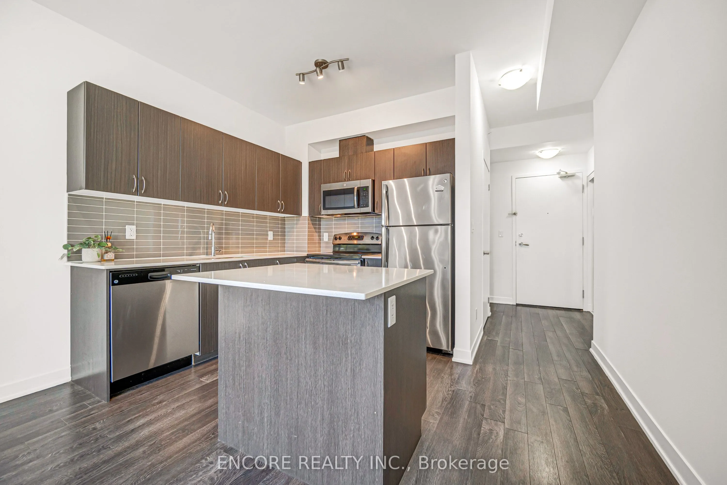 3560 St Clair Avenue E #215