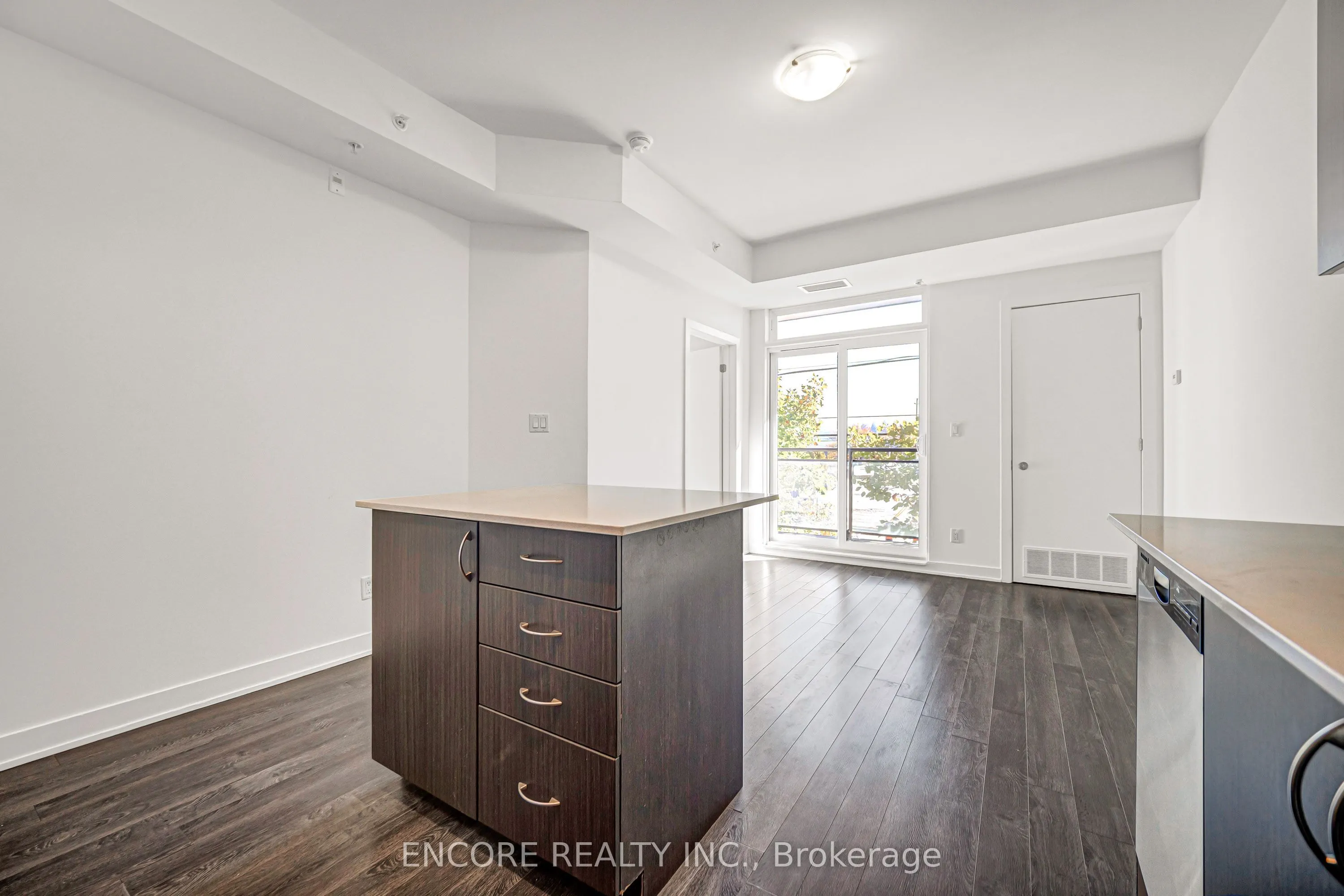 3560 St Clair Avenue E #215