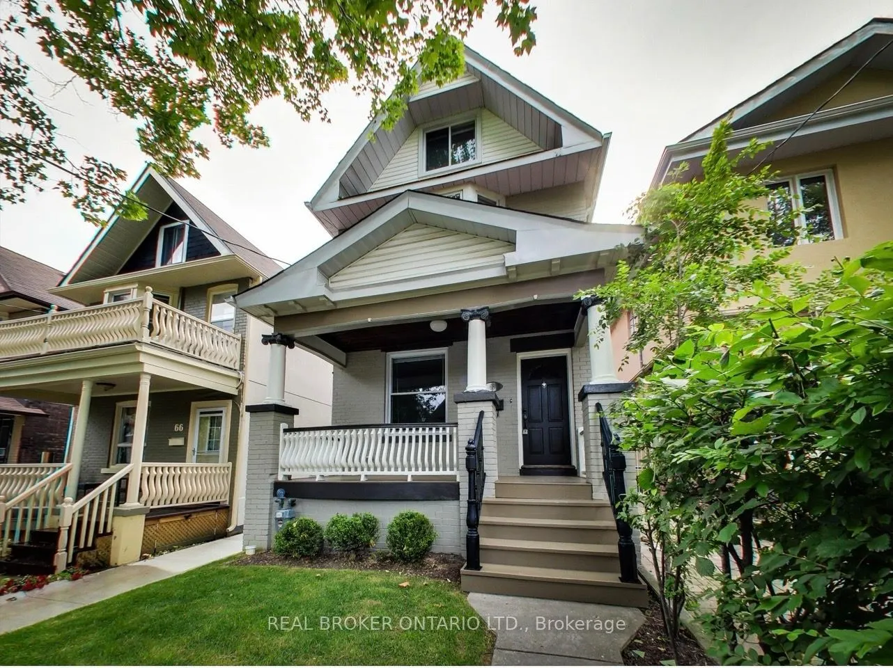 68 Redwood Avenue #Upper