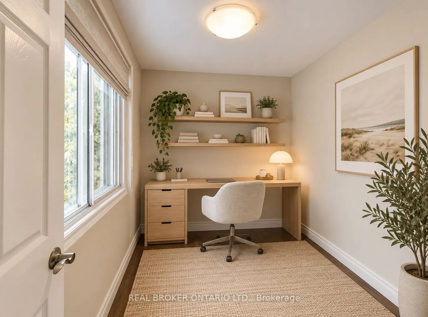 68 Redwood Avenue #Upper