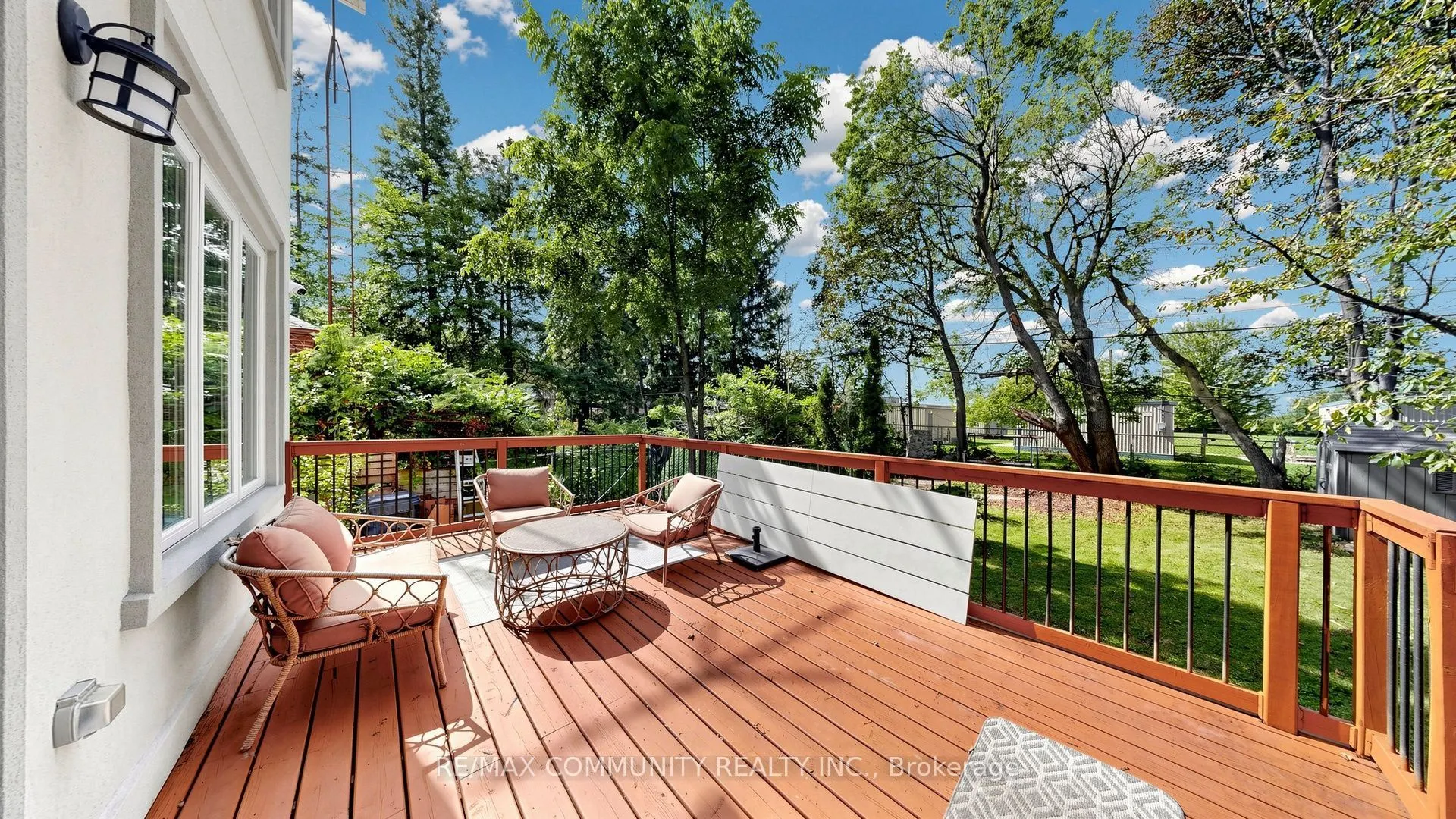 118 Harewood Avenue