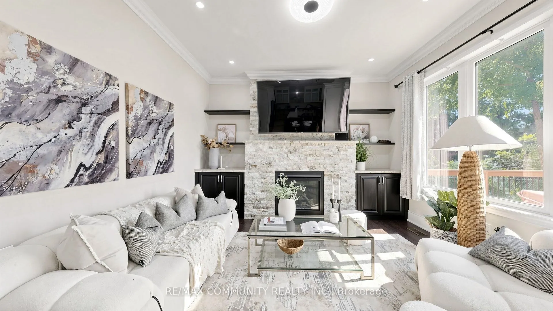 118 Harewood Avenue