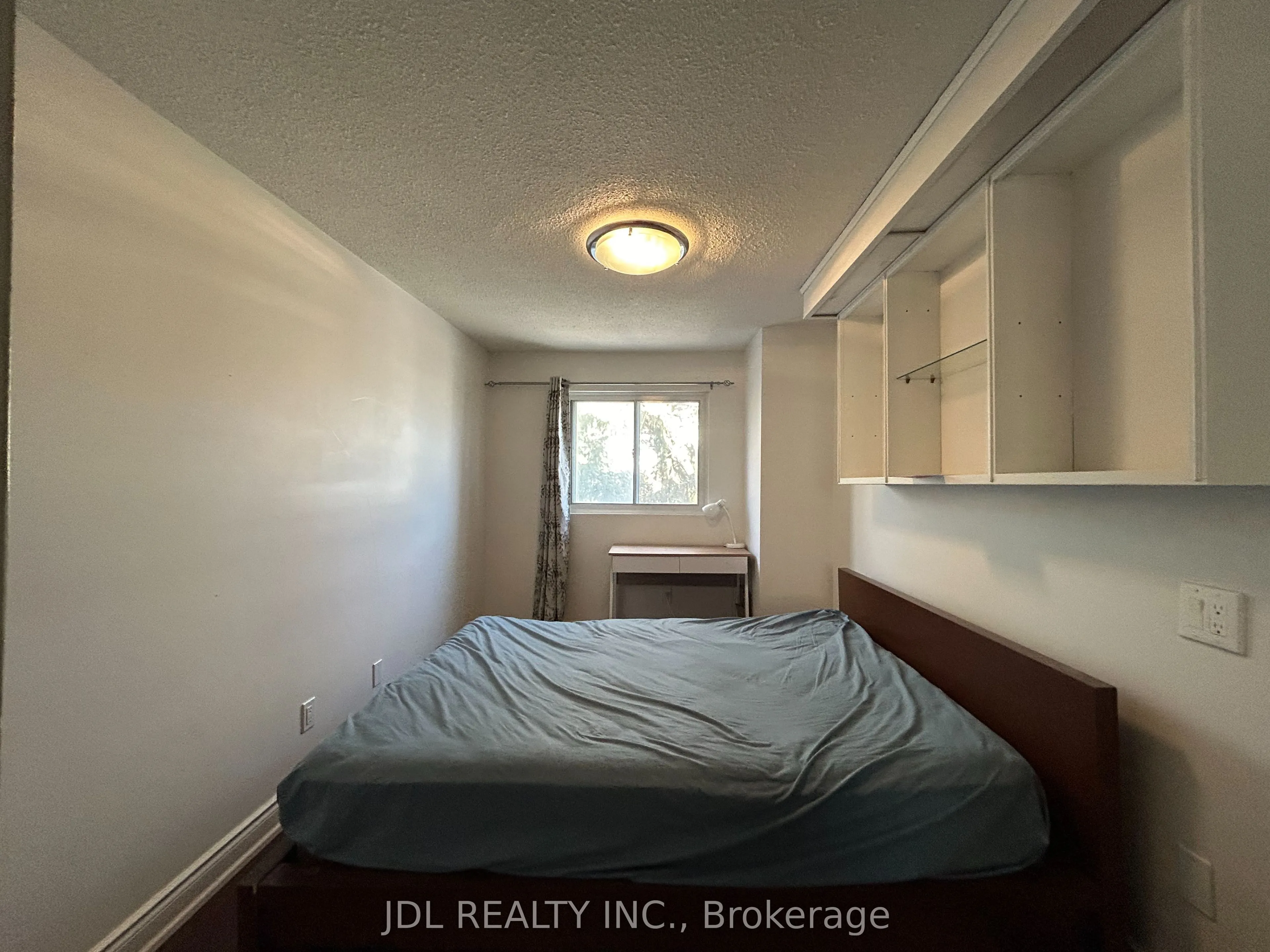 66 Stonehill Cres Crescent #Bright Bedroom 2nd Floor