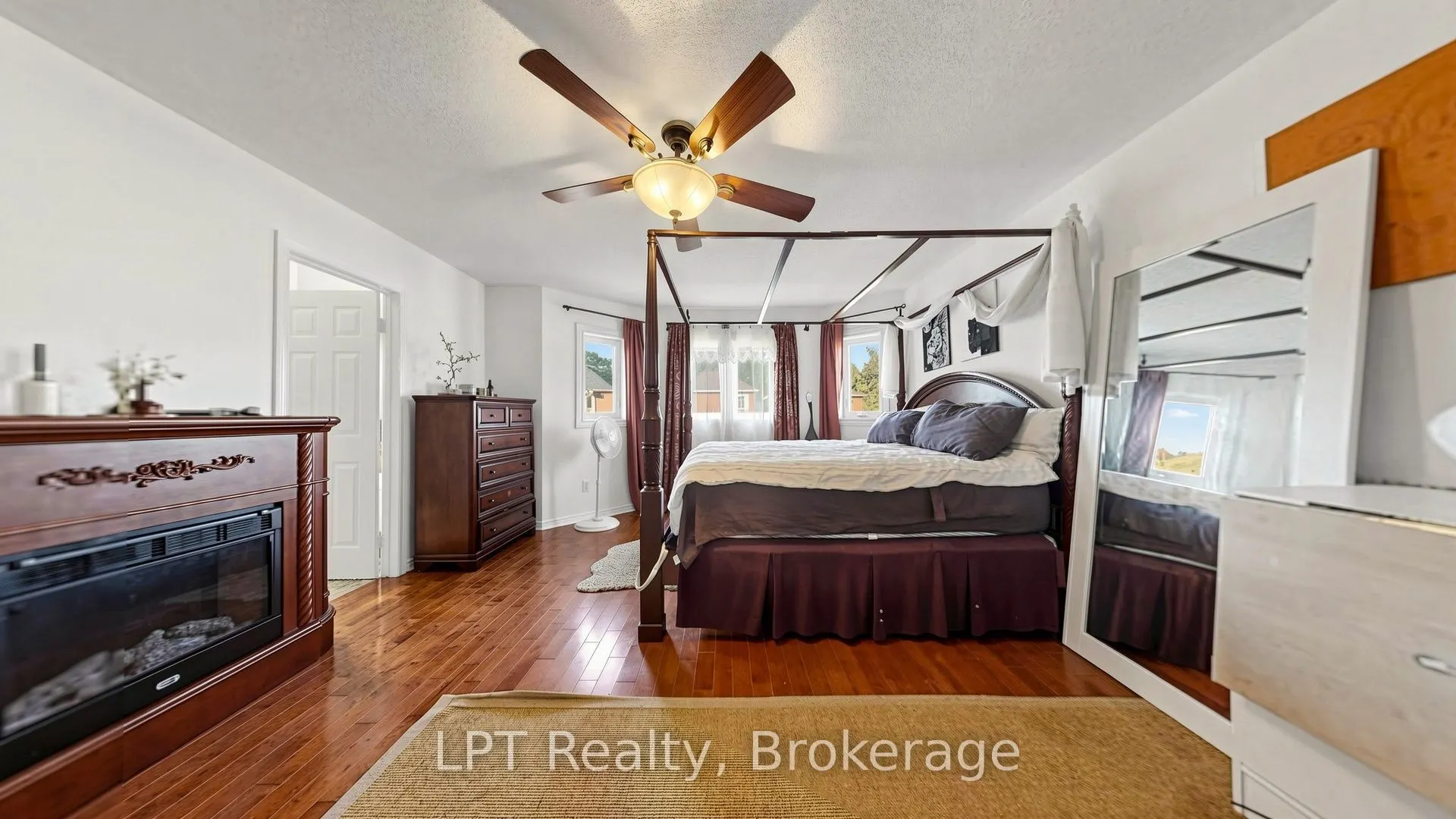 18 Tawn Crescent