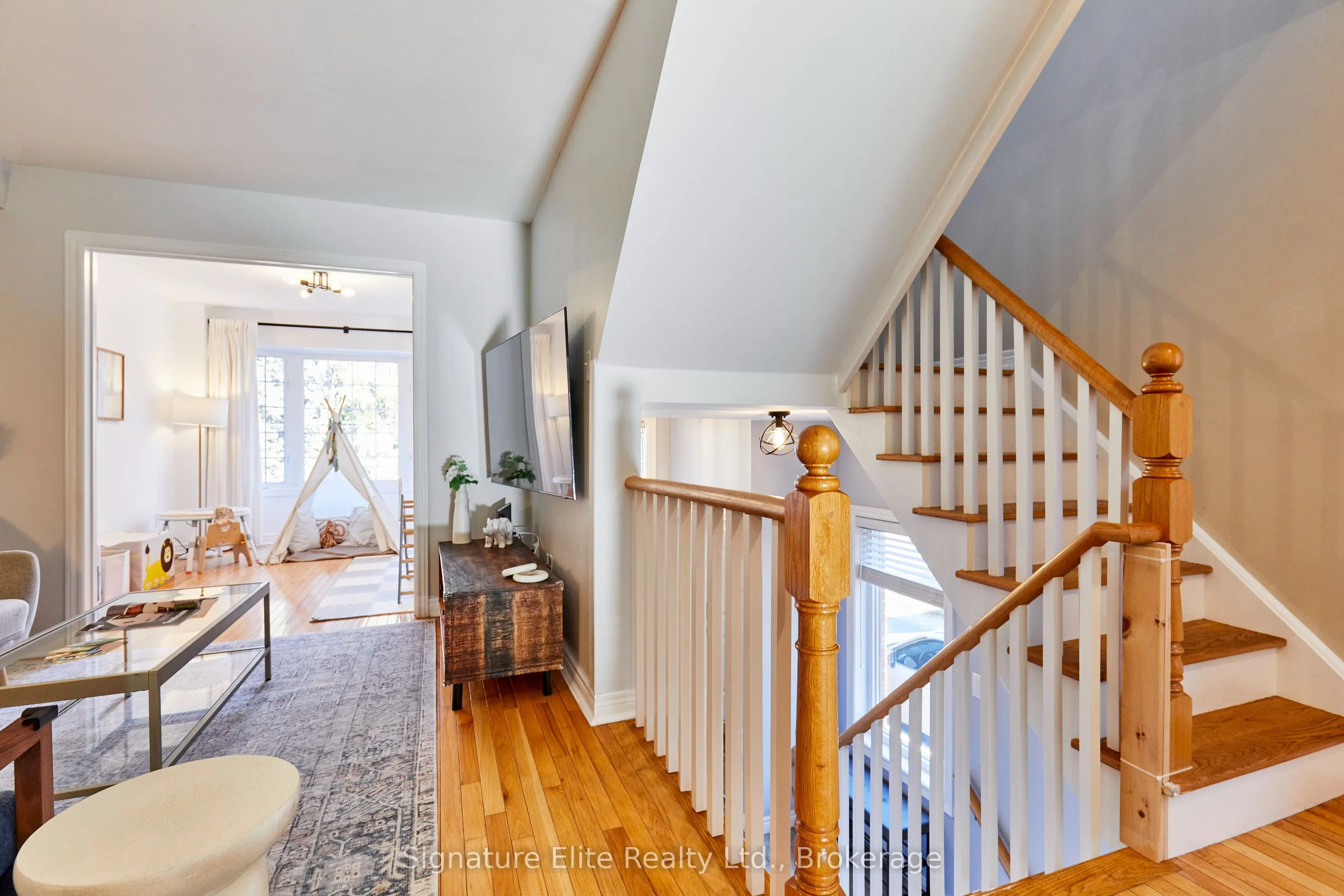 76 Brinloor Boulevard
