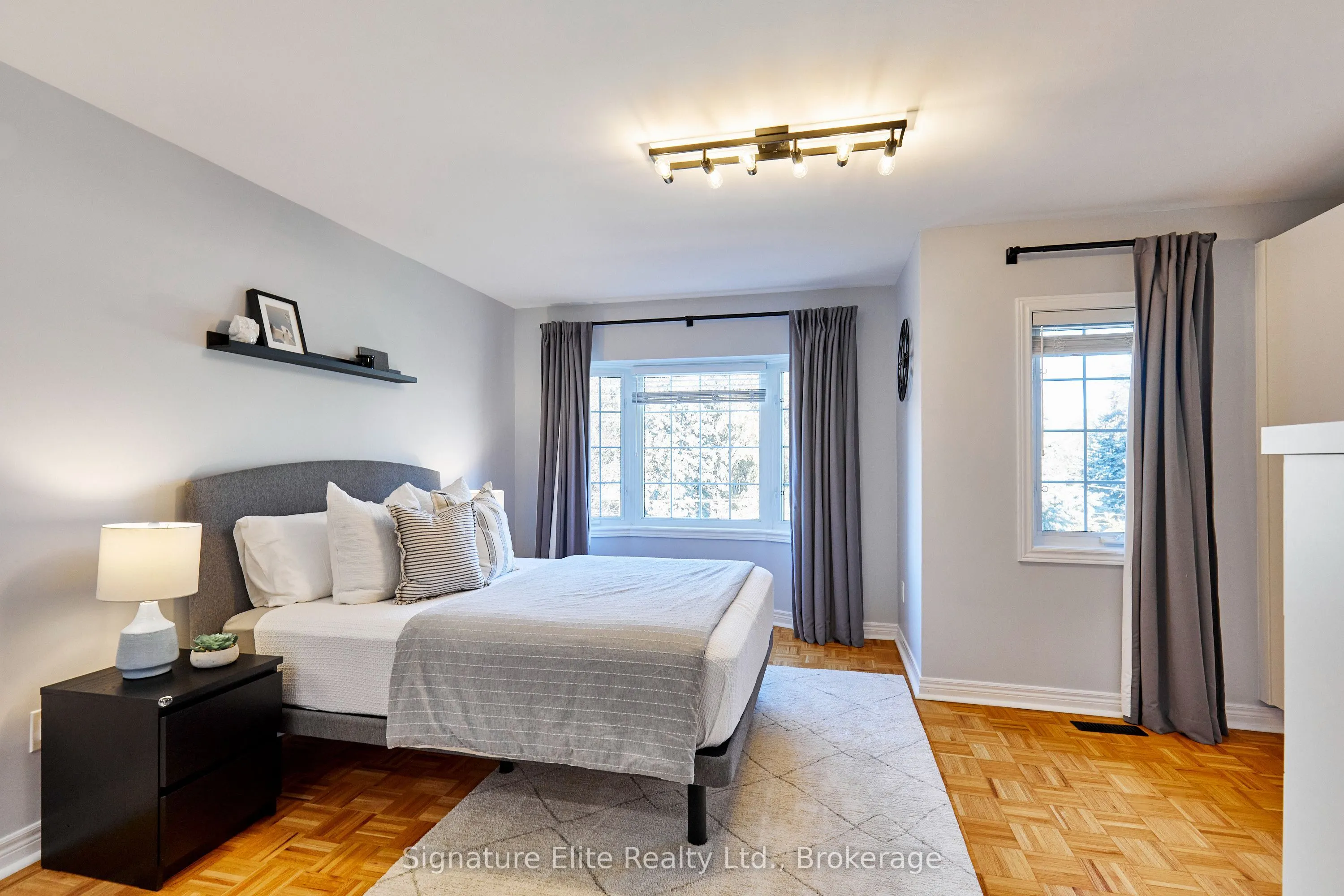 76 Brinloor Boulevard