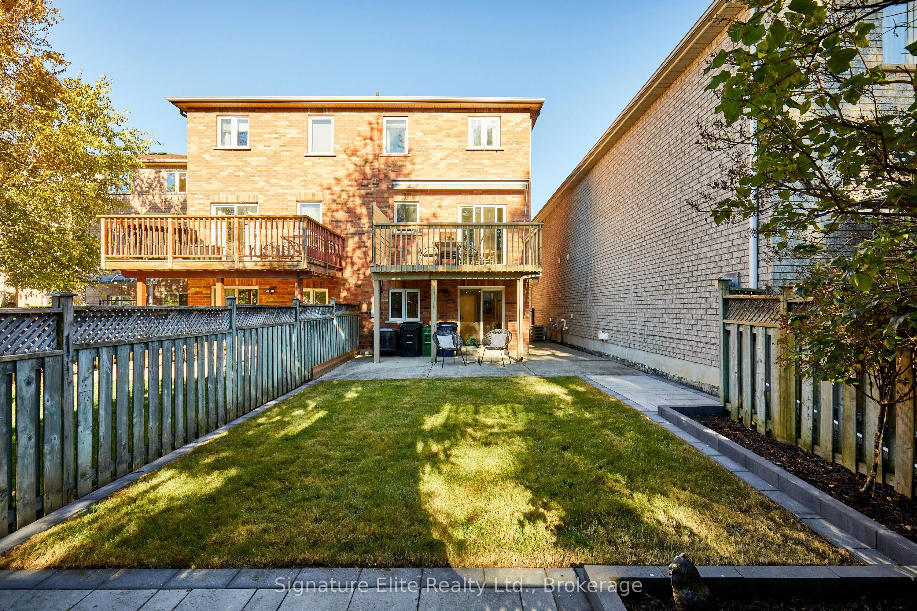 76 Brinloor Boulevard
