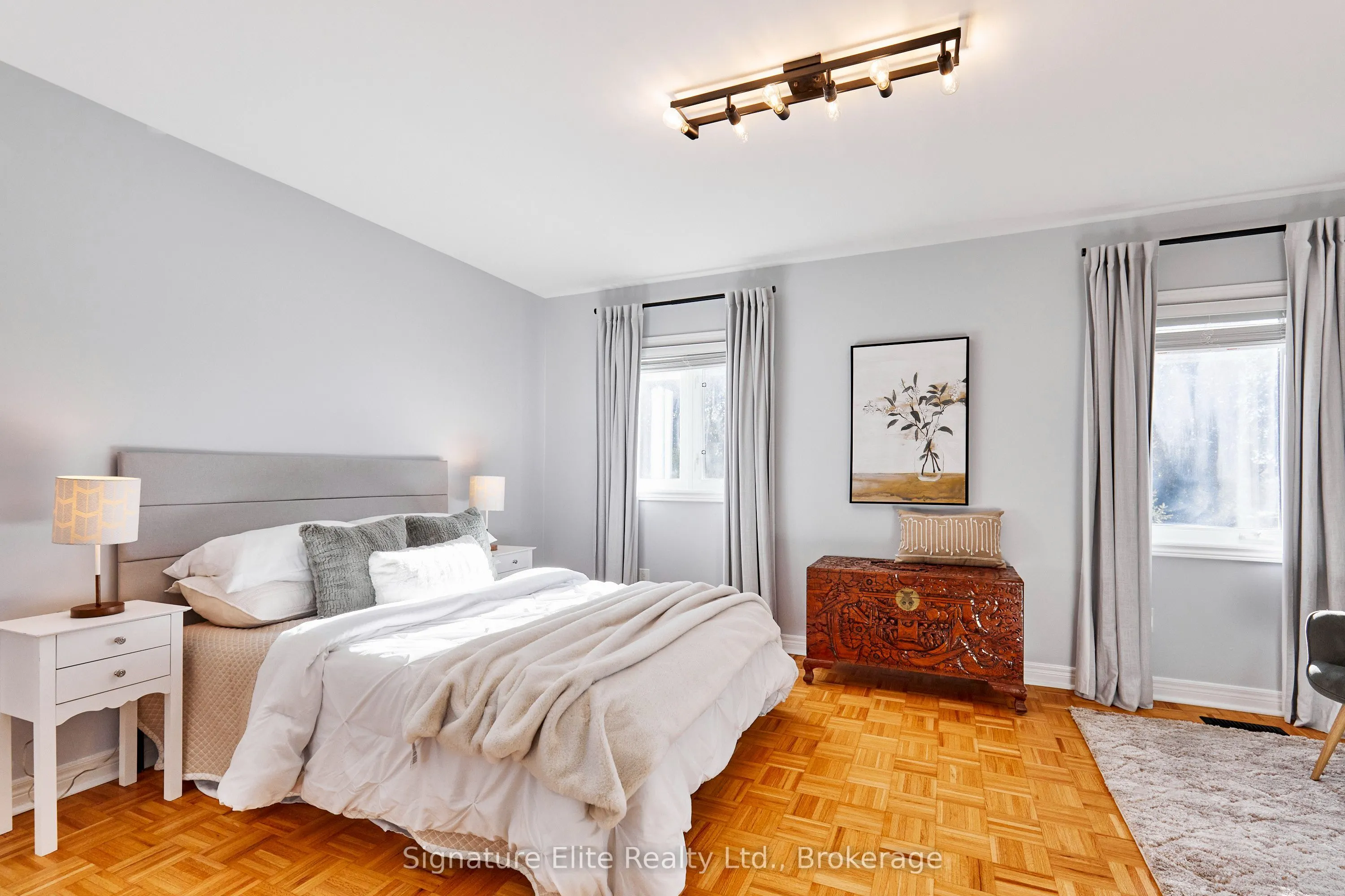 76 Brinloor Boulevard