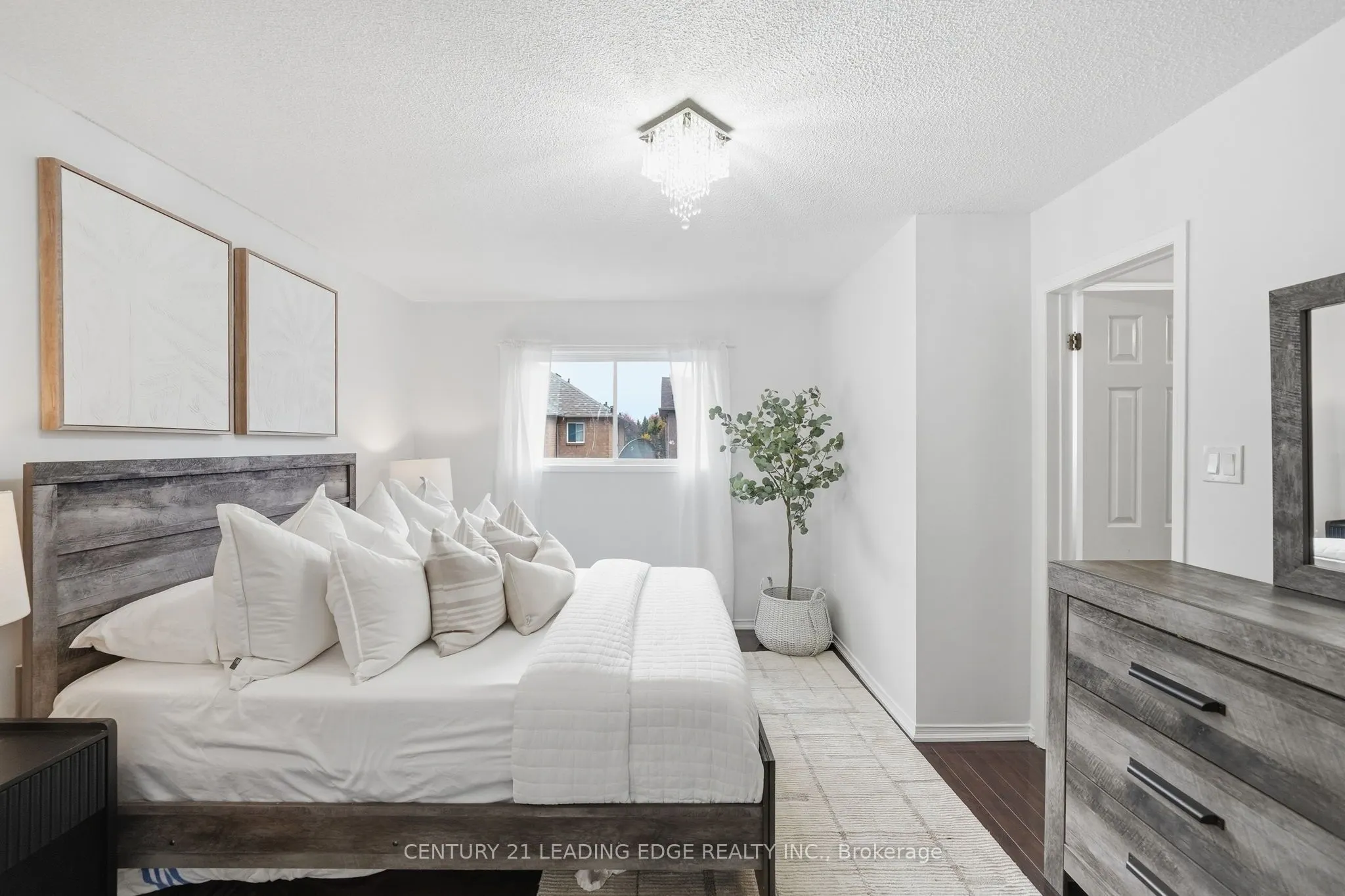 1732 Silver Maple Drive