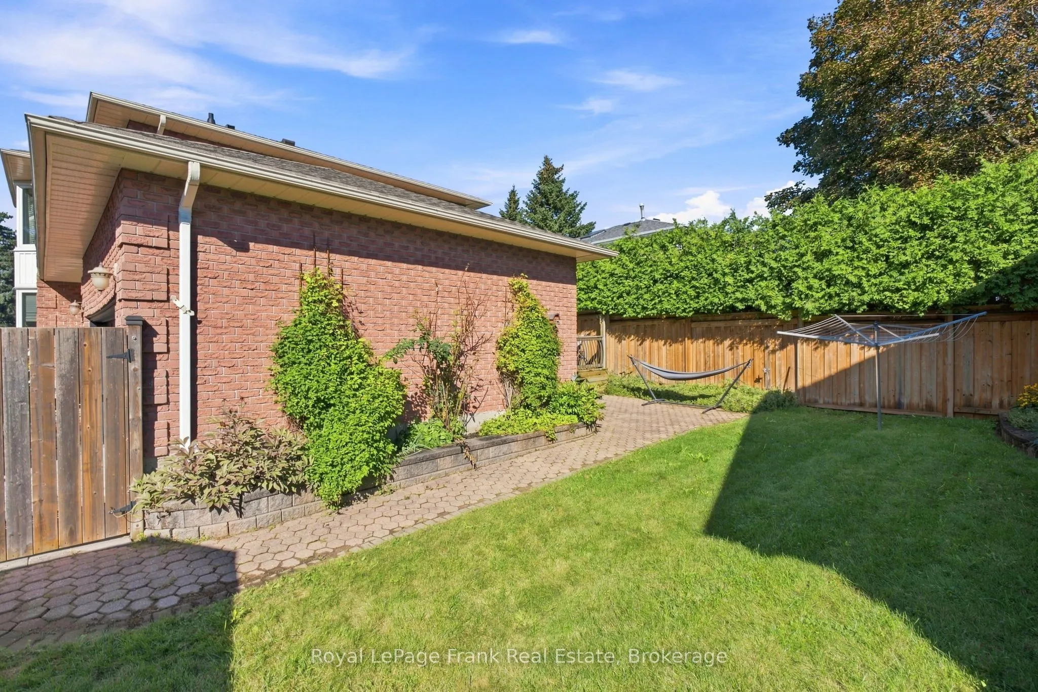 86 Cherry Blossom Crescent
