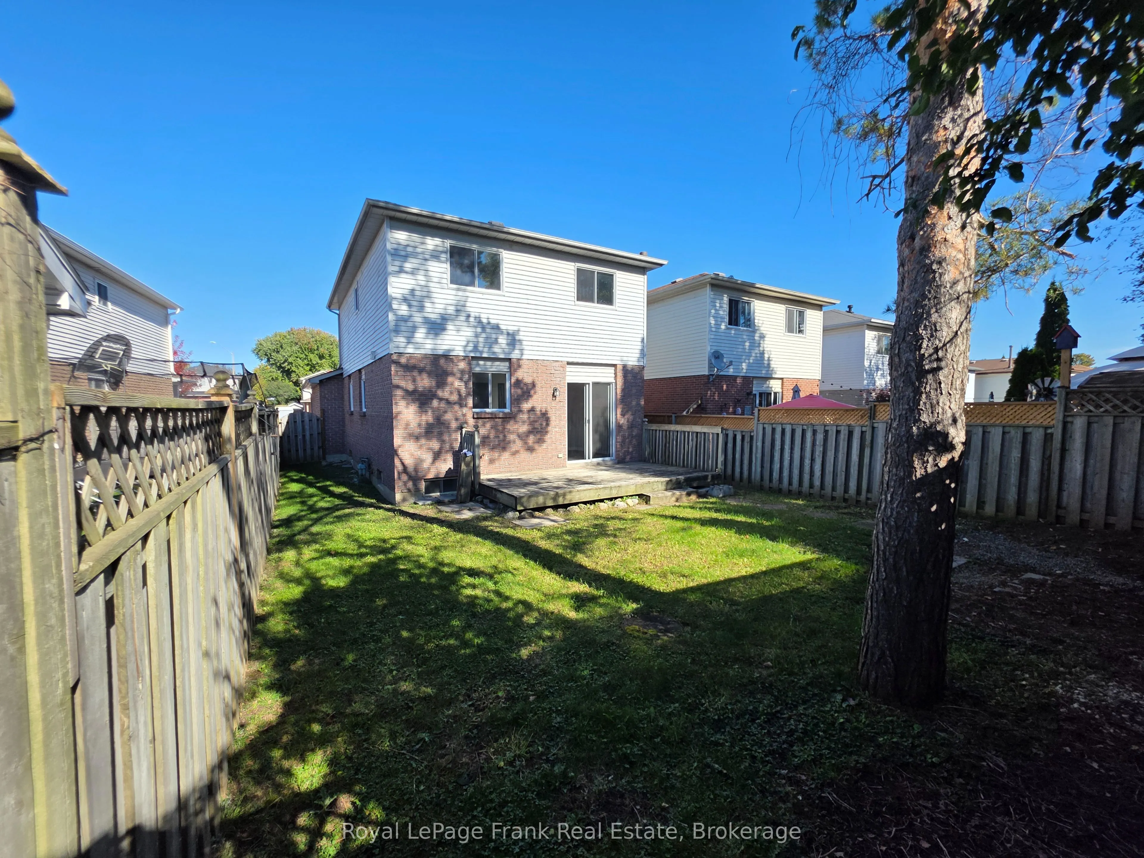 35 Kingsview Court