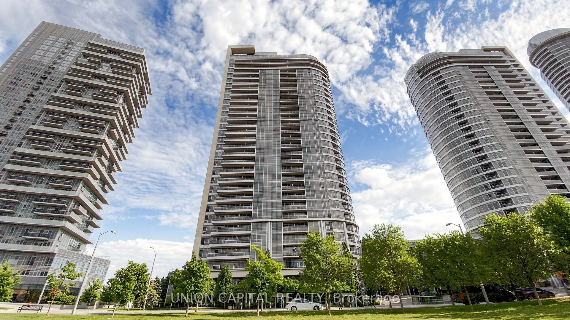 181 Village Green Square #214