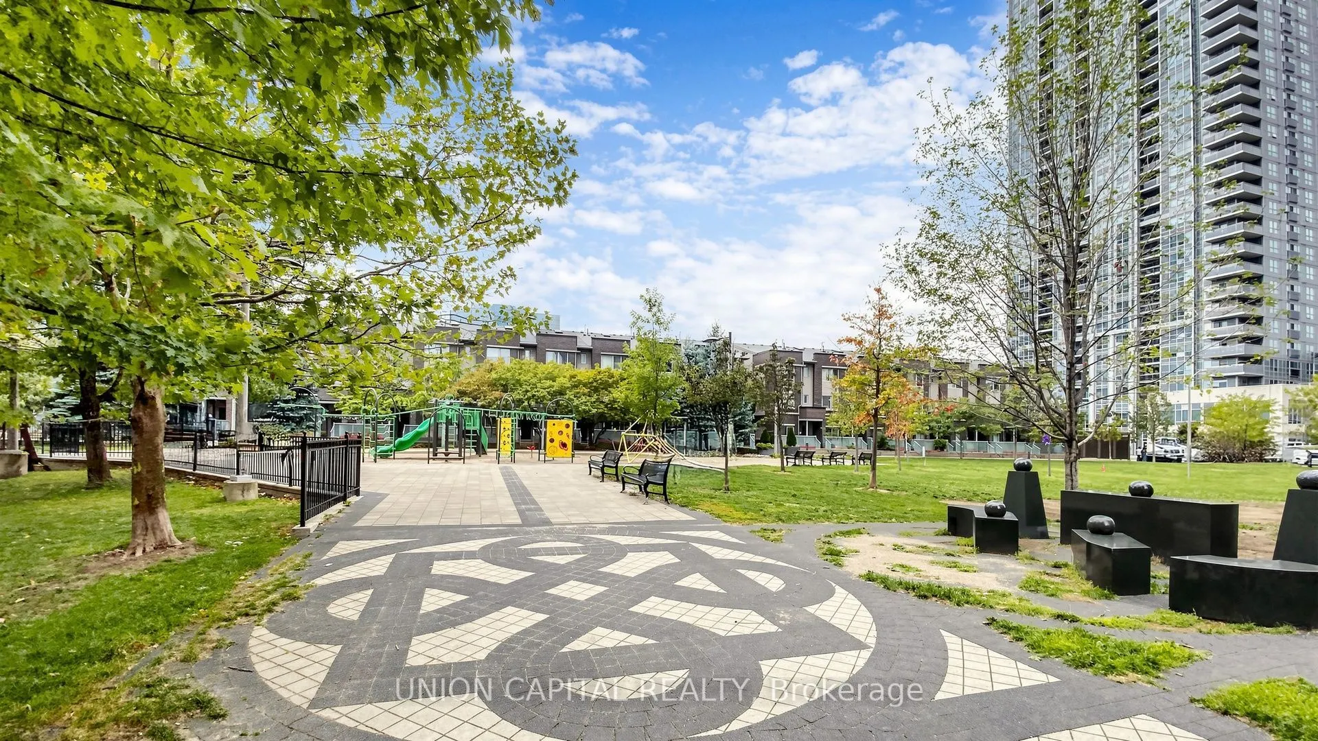 181 Village Green Square #214