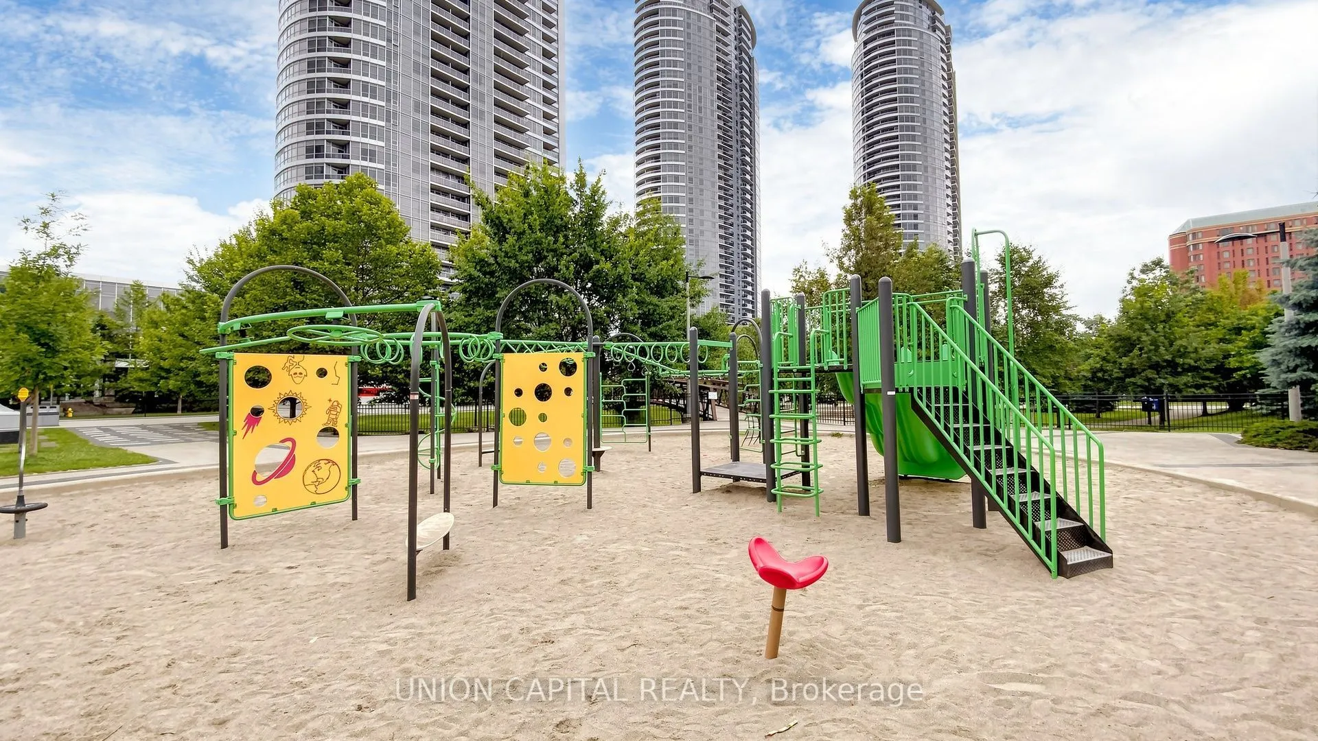 181 Village Green Square #214