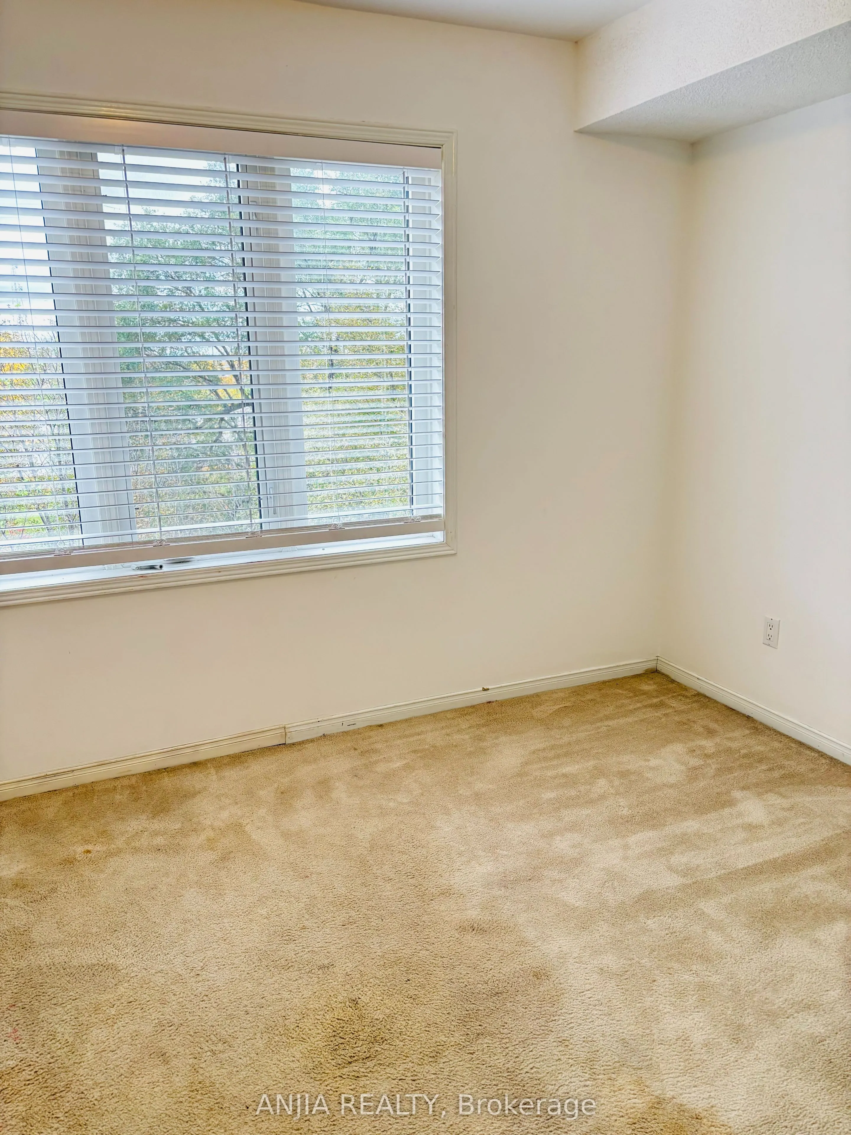 901 Kennedy Road #40