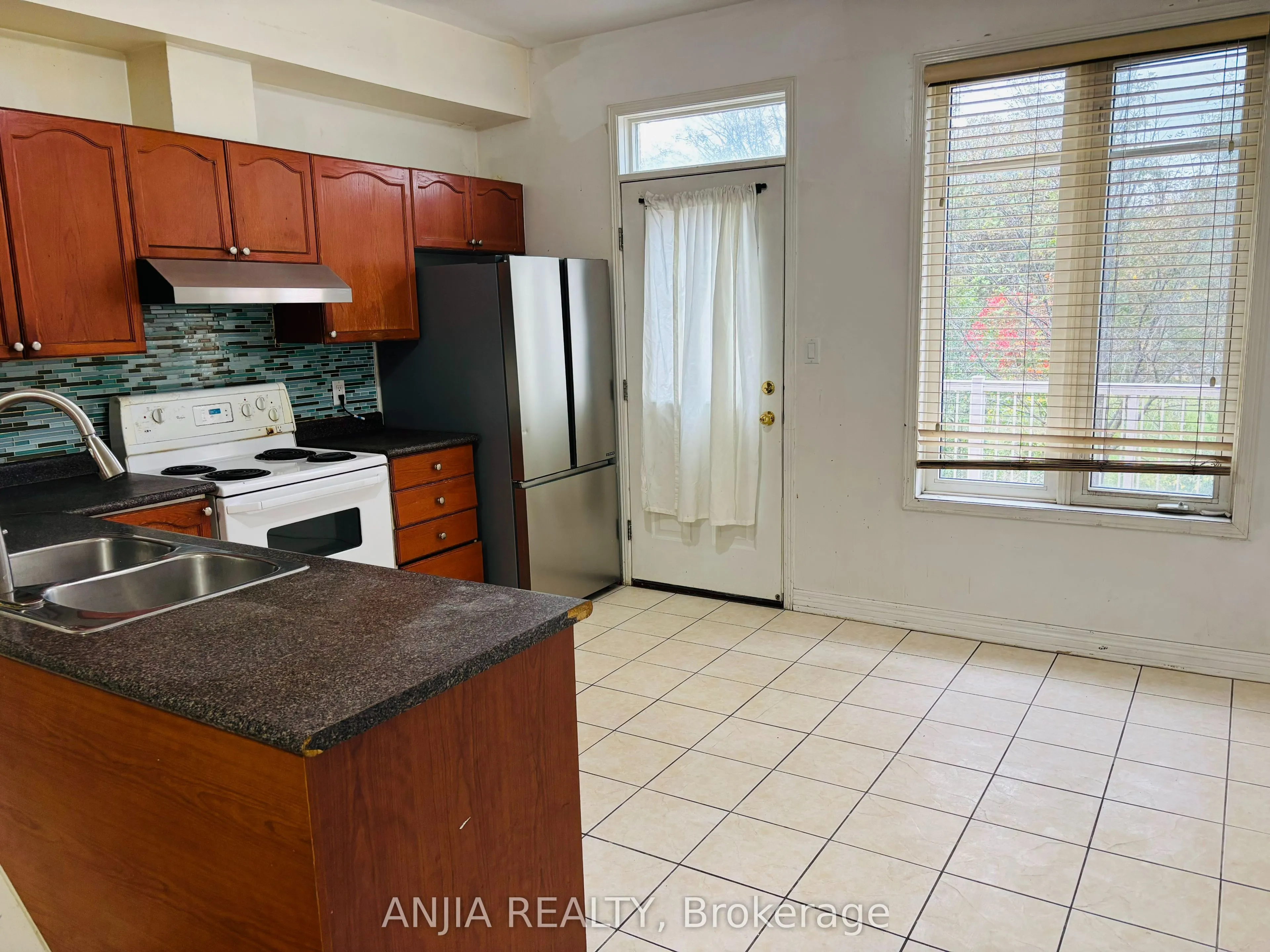 901 Kennedy Road #40