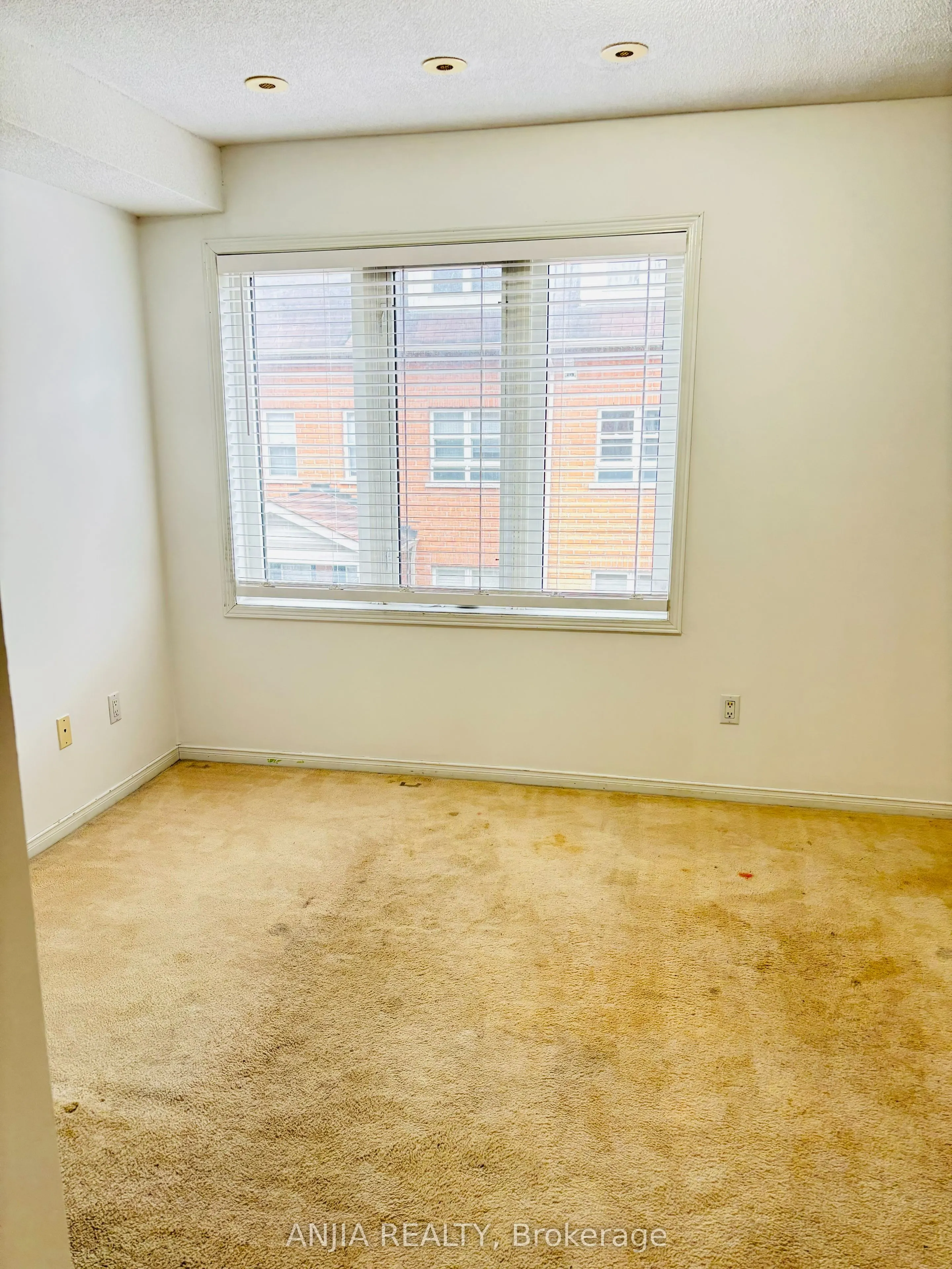 901 Kennedy Road #40