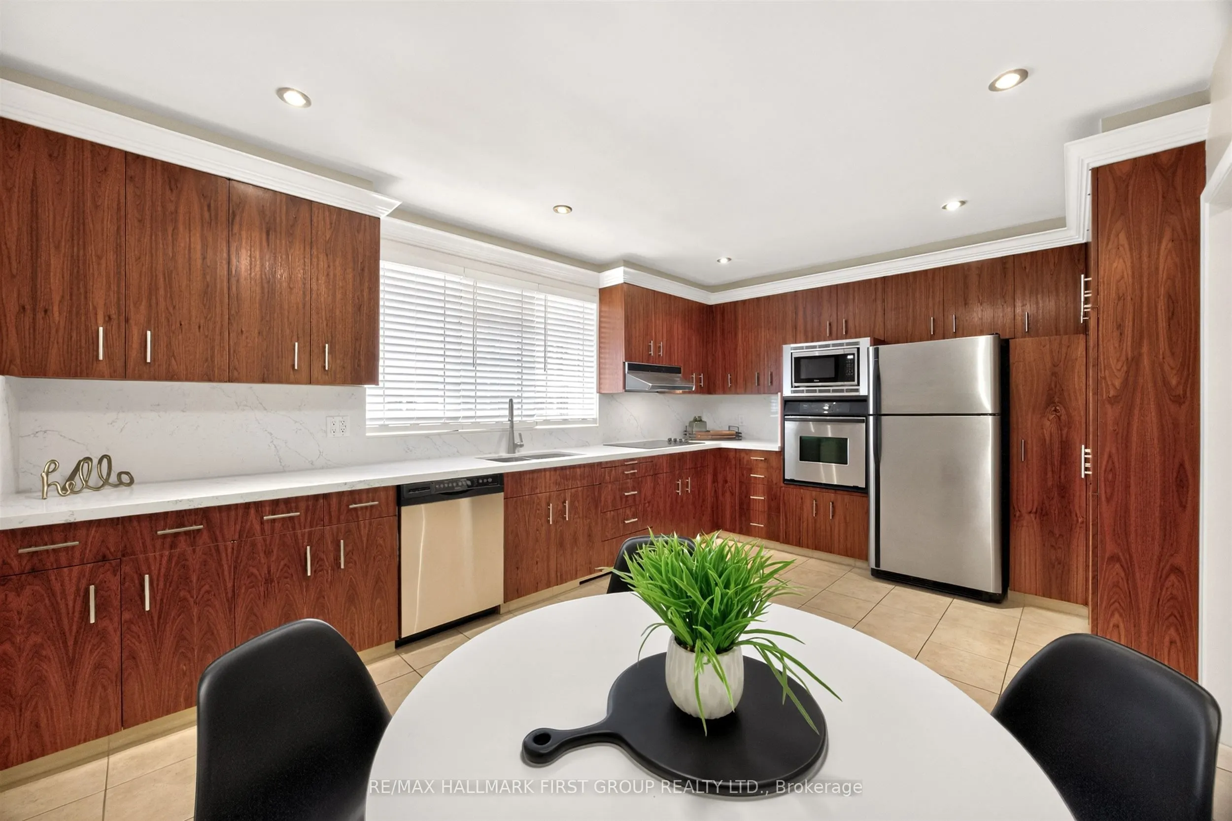 21 Ivan Road