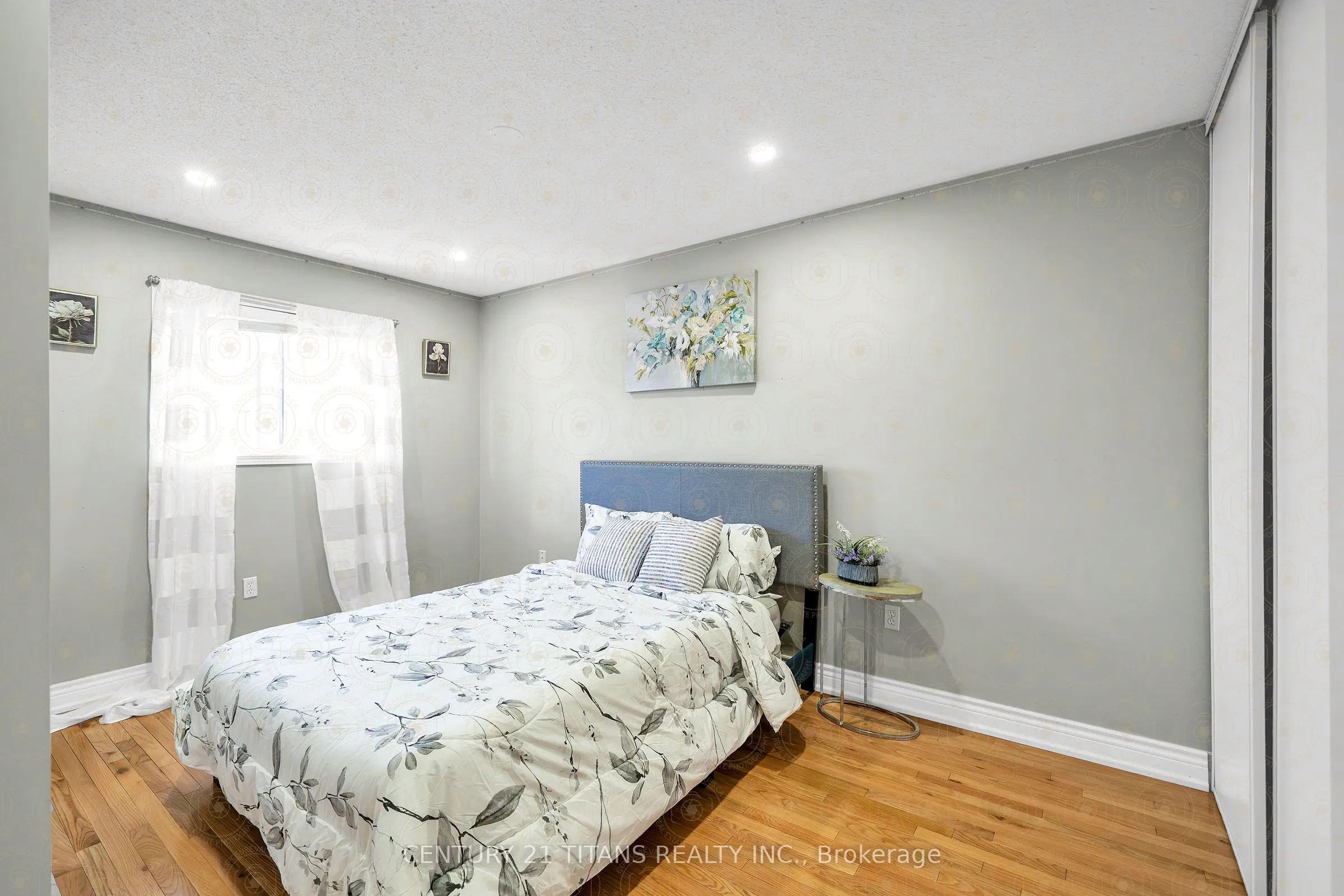 51 Marchwood Crescent