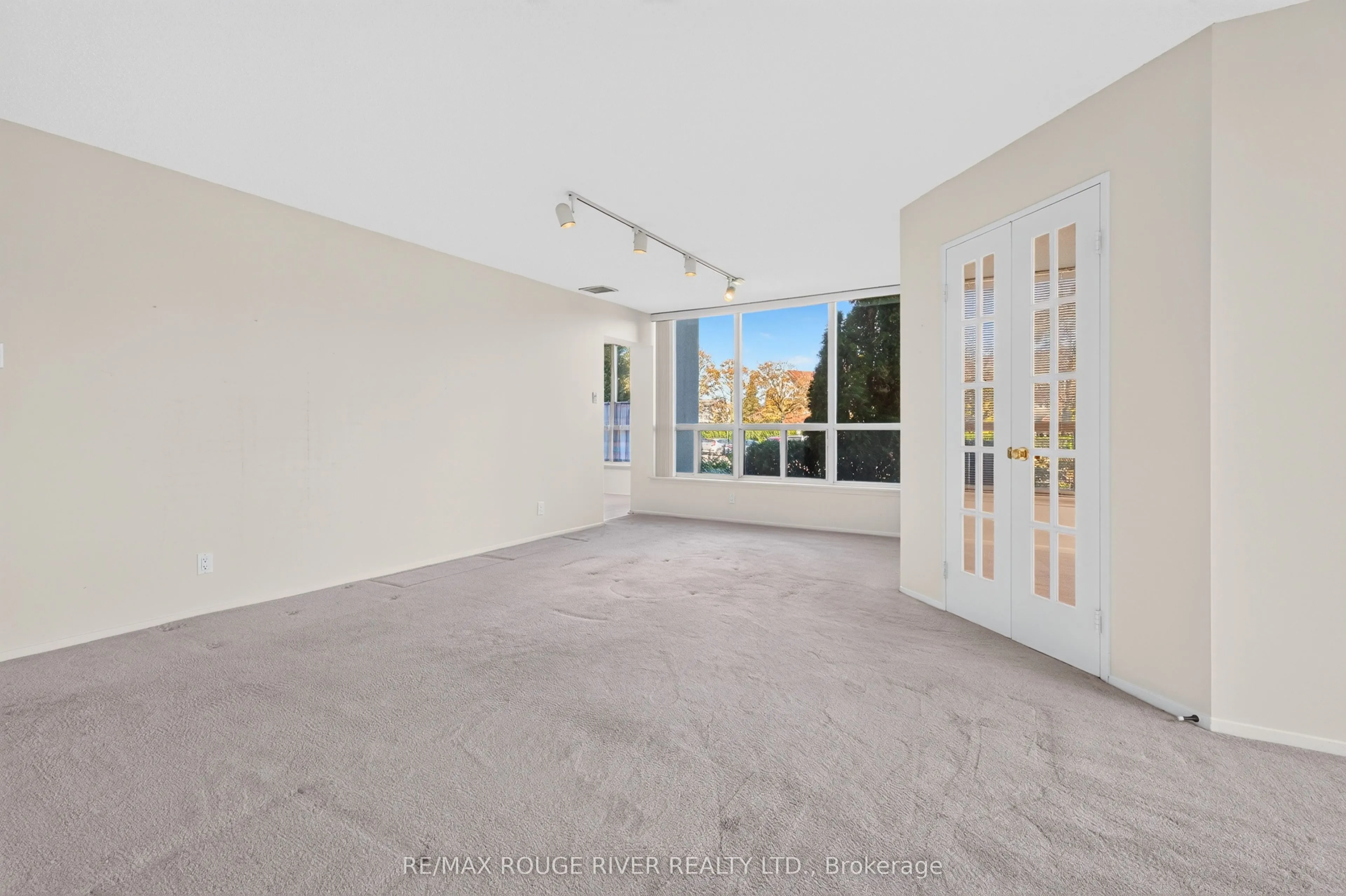 1890 Valley Farm Road #104