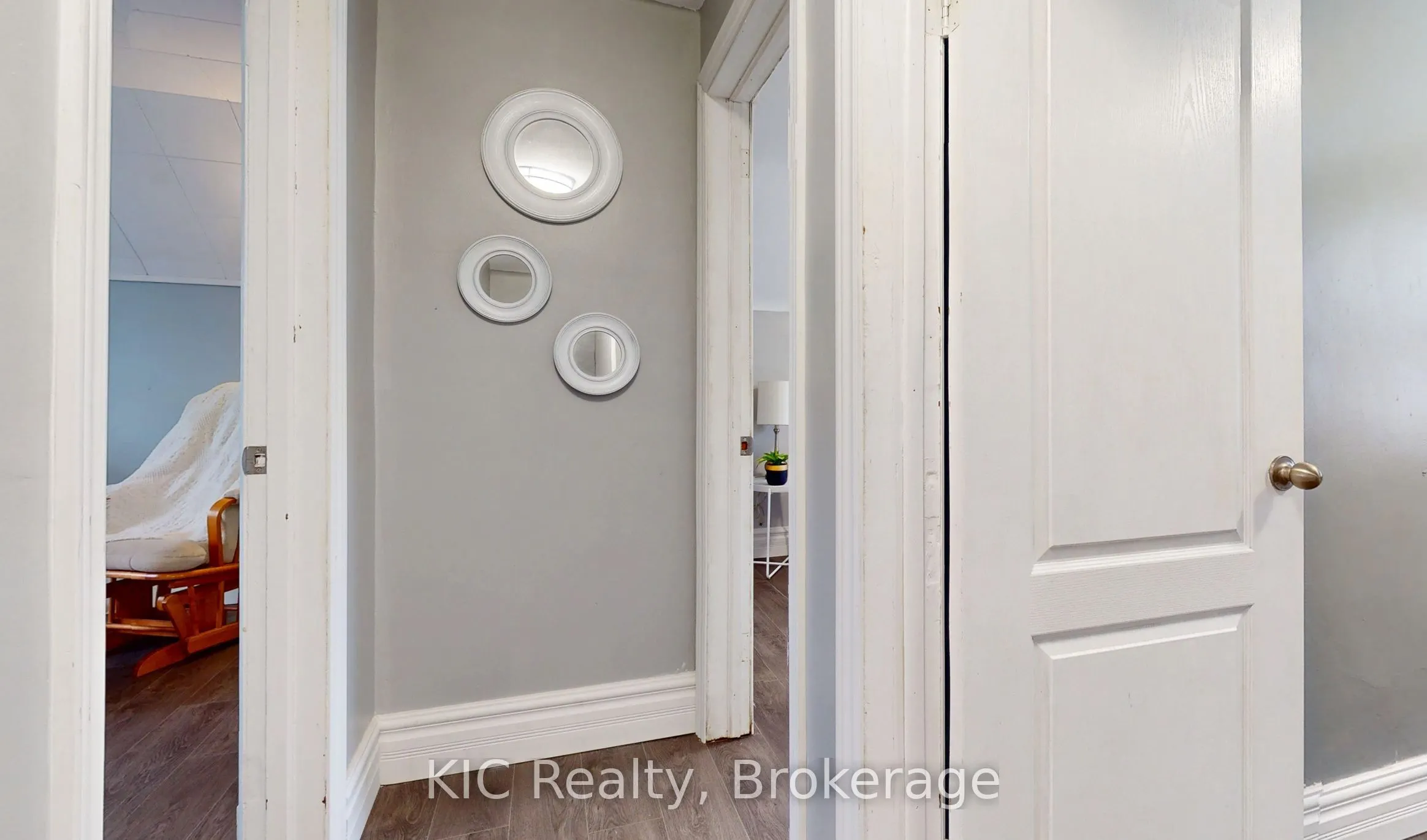 200 Oshawa Boulevard N