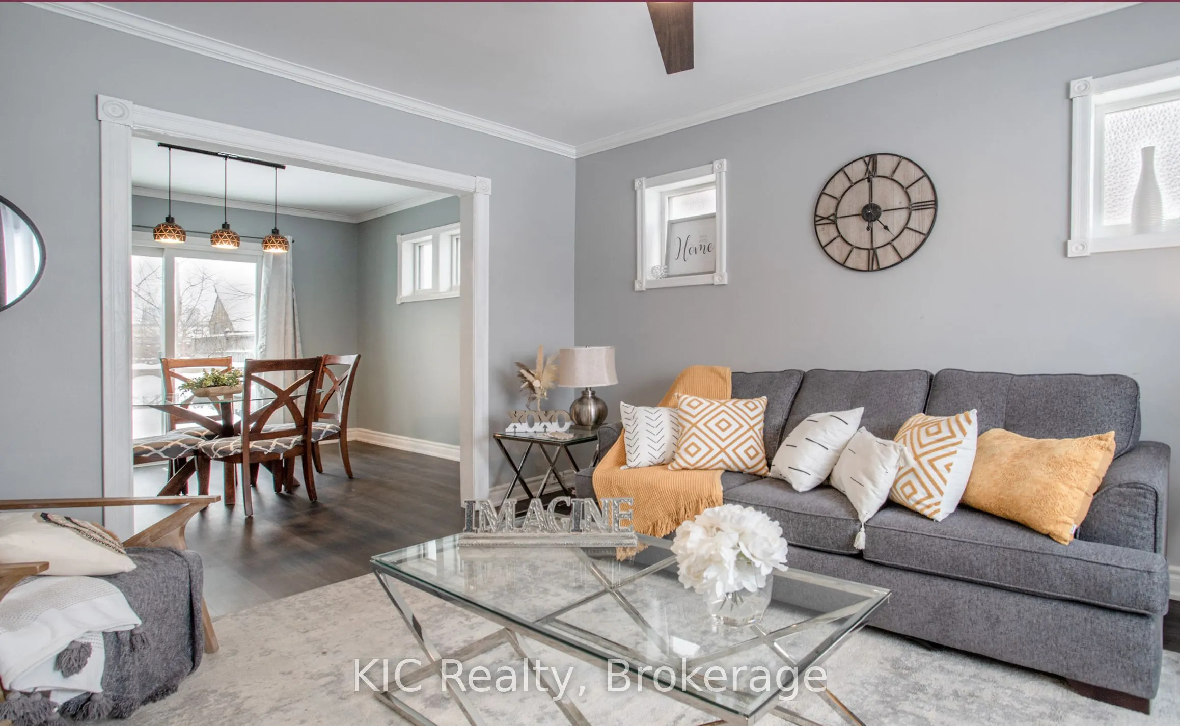 200 Oshawa Boulevard N