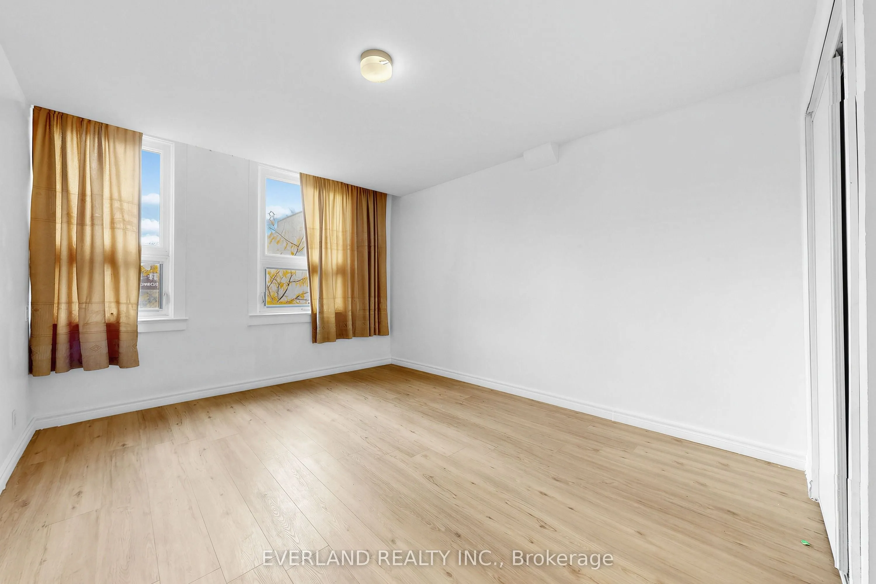 20 King Street E #A