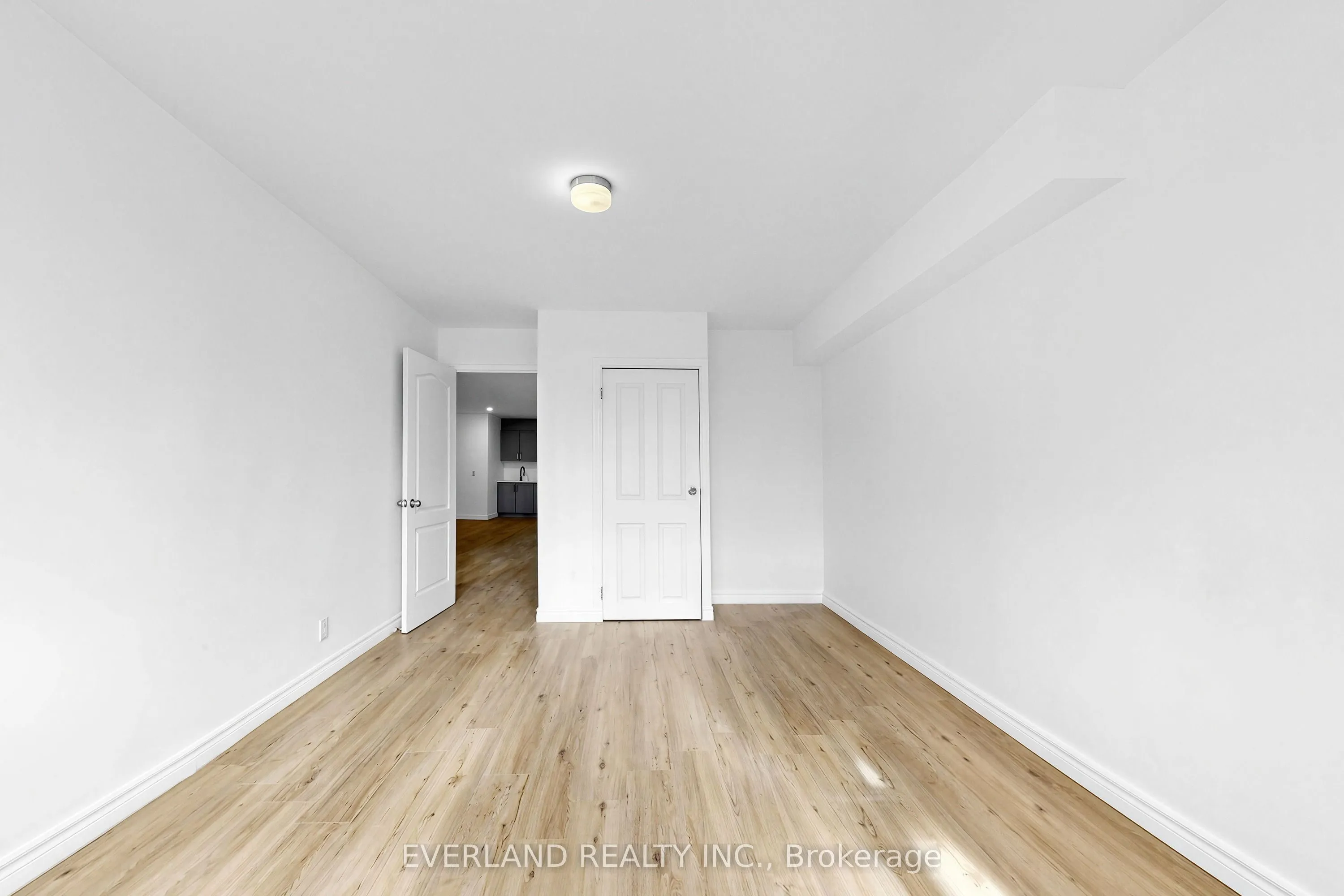 20 King Street E #A