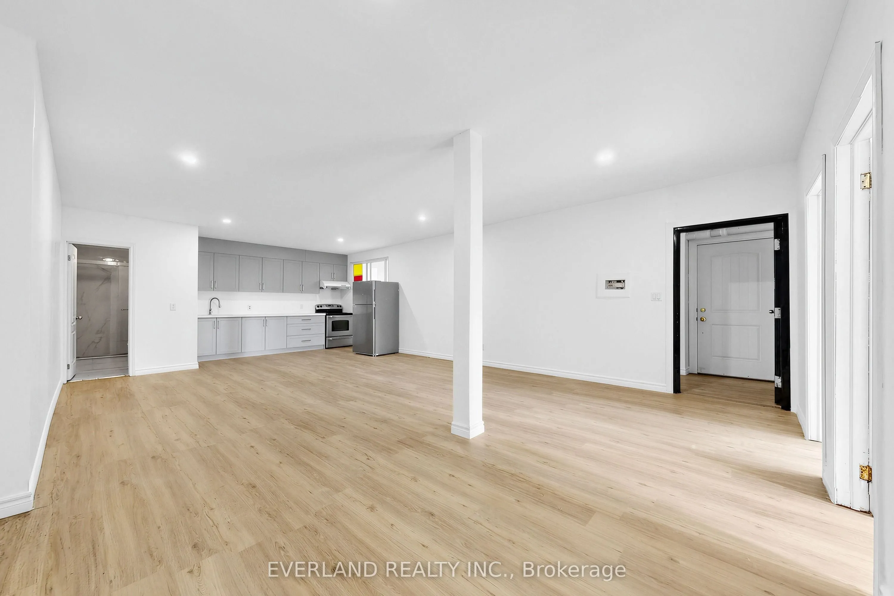 20 King Street E #A