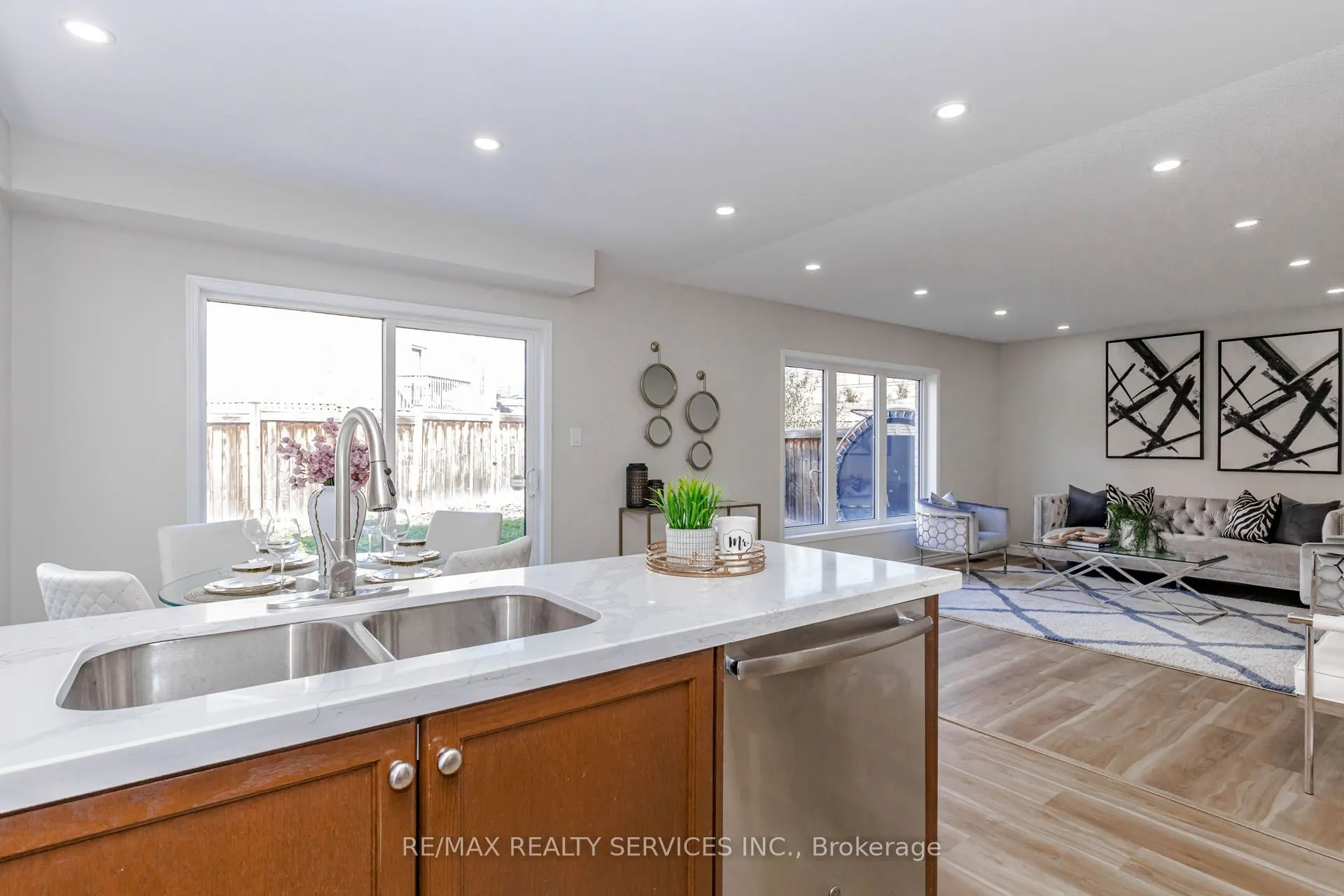 37 Skelton Crescent