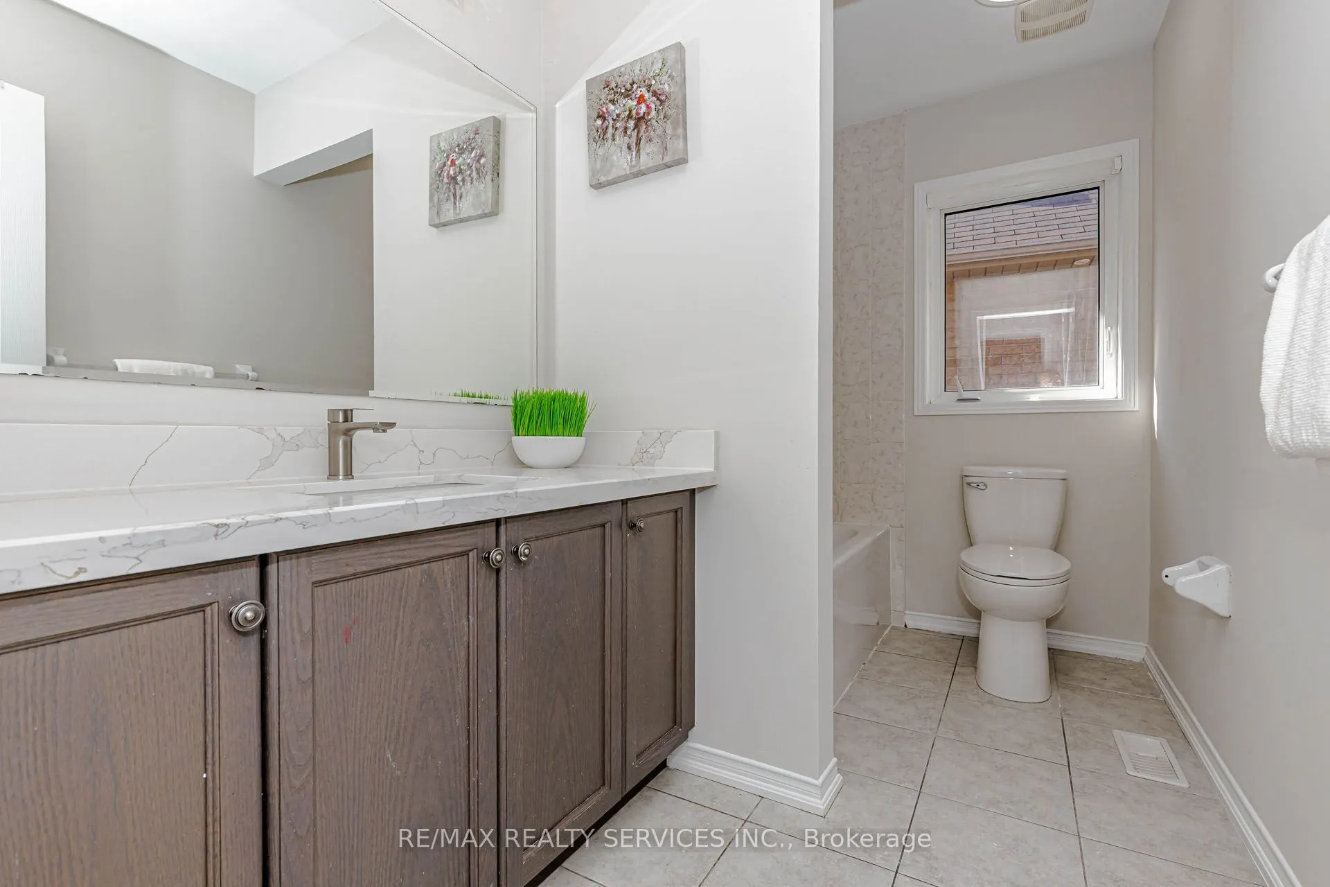 37 Skelton Crescent